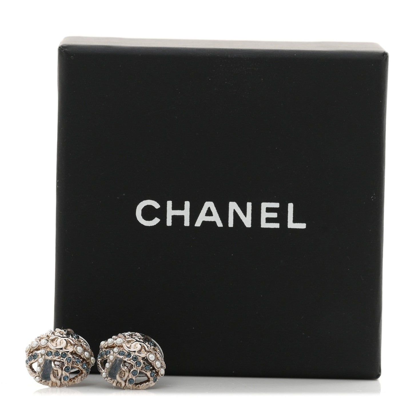 Crystal Pearl CC Round Earrings Silver Blue