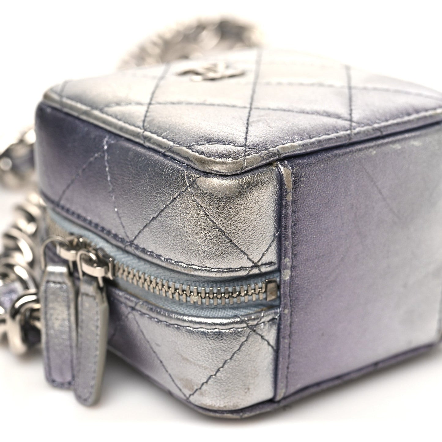 Gradient Metallic Lambskin Quilted Like A Wallet Clutch With Chain Silver Purple