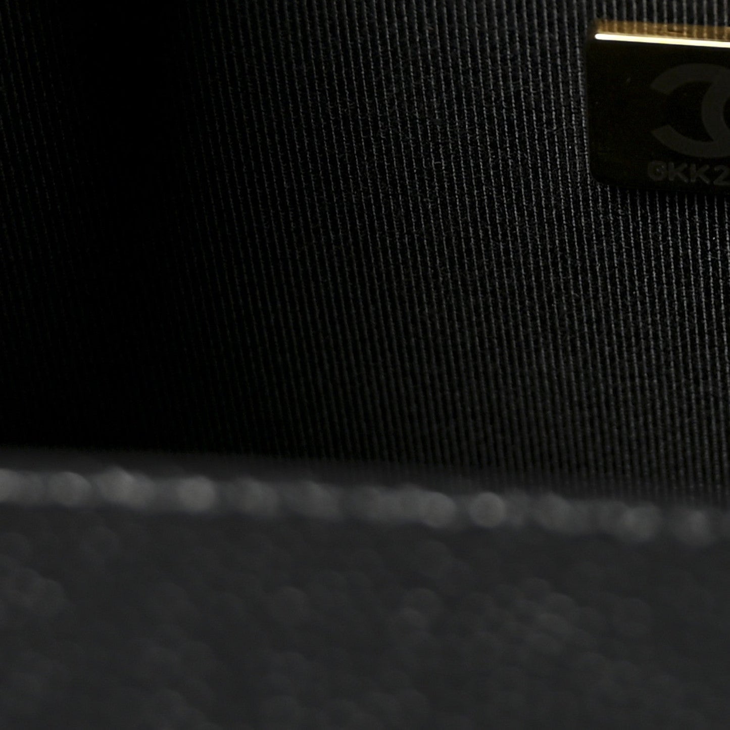 Caviar Quilted Medium Boy Flap Black
