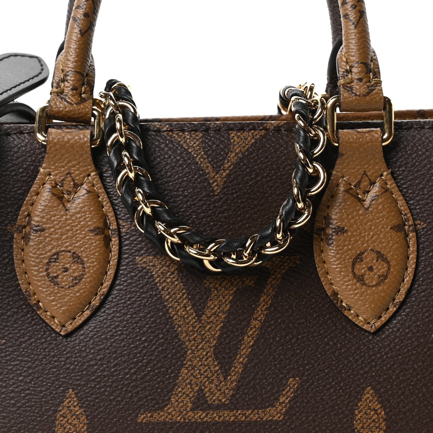 Reverse Monogram Giant OnTheGo East West Chain