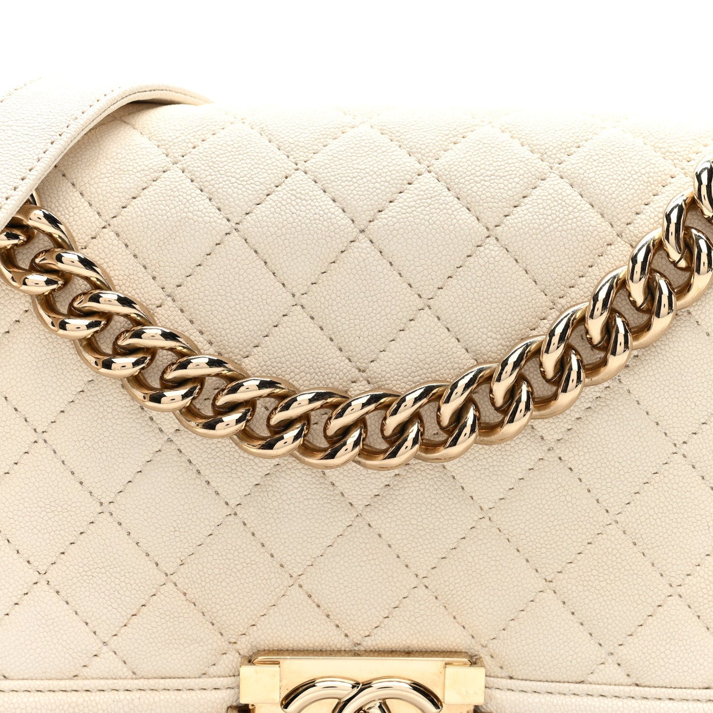 Caviar Quilted Medium Boy Flap White White