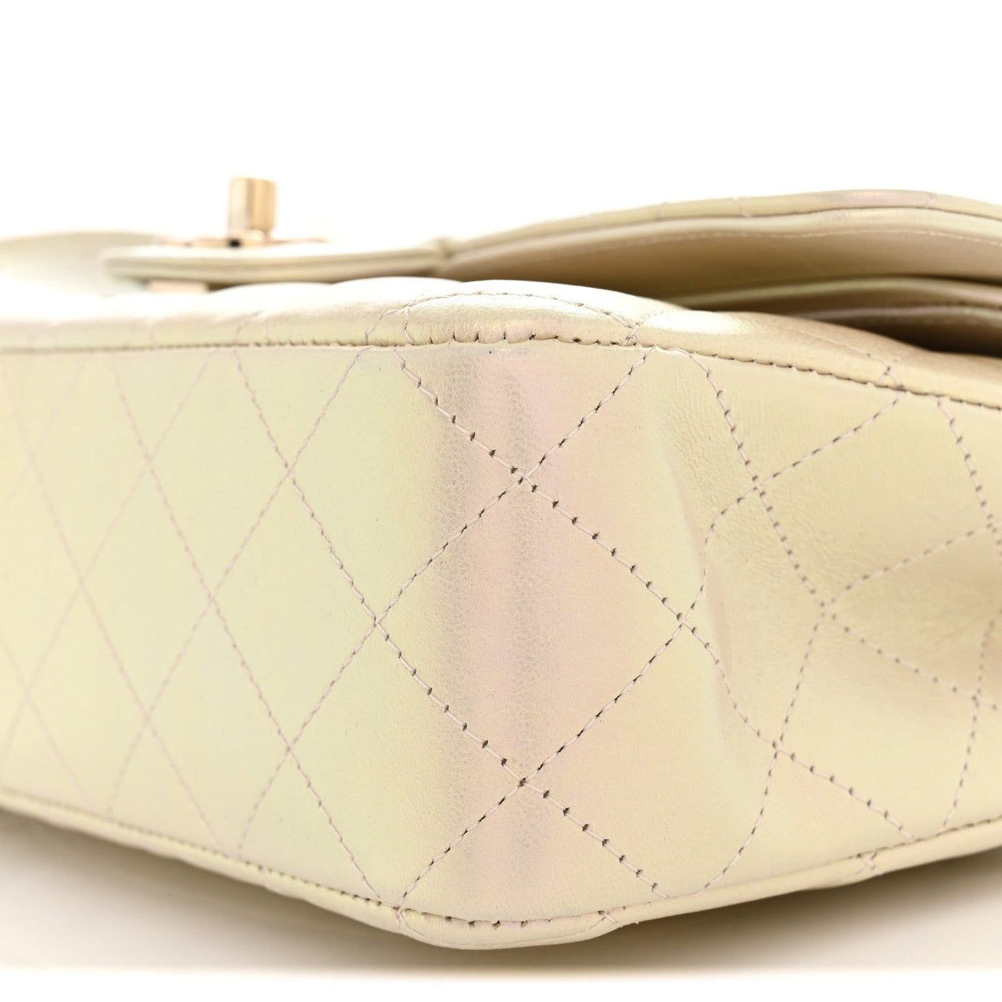 Iridescent Lambskin Quilted Medium Double Flap Ivory