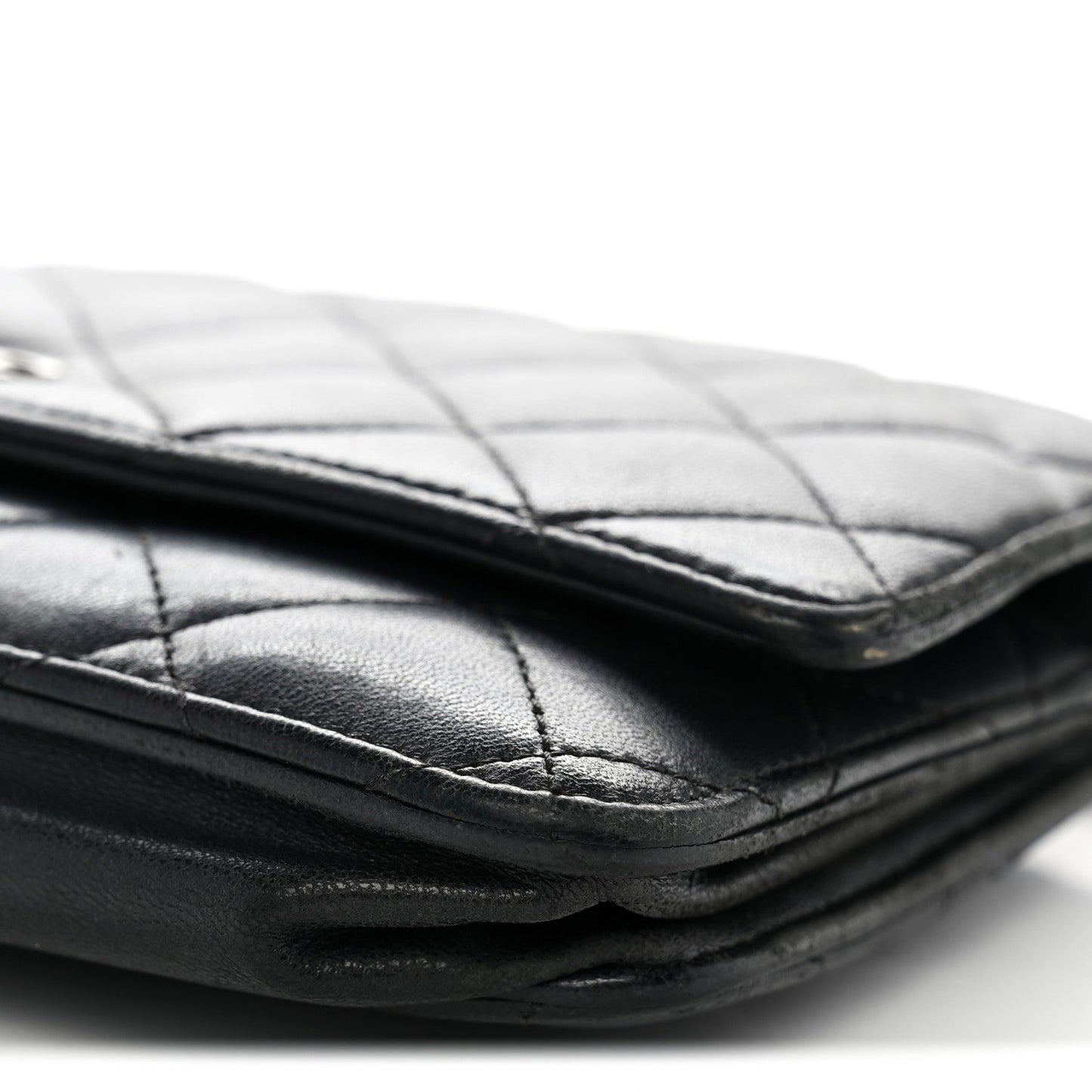 Lambskin Quilted Wallet On Chain WOC Black