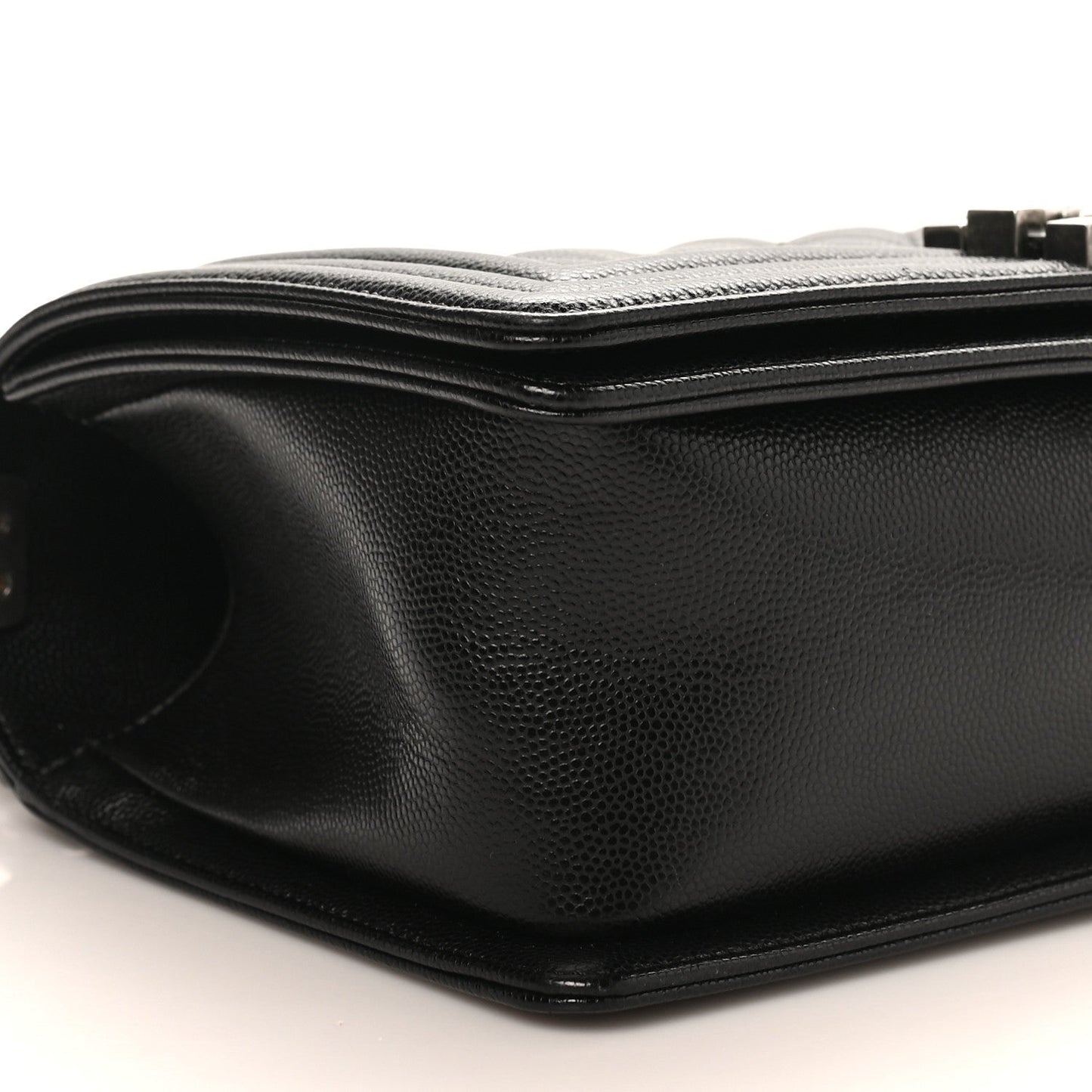Caviar Quilted Medium Boy Flap Black