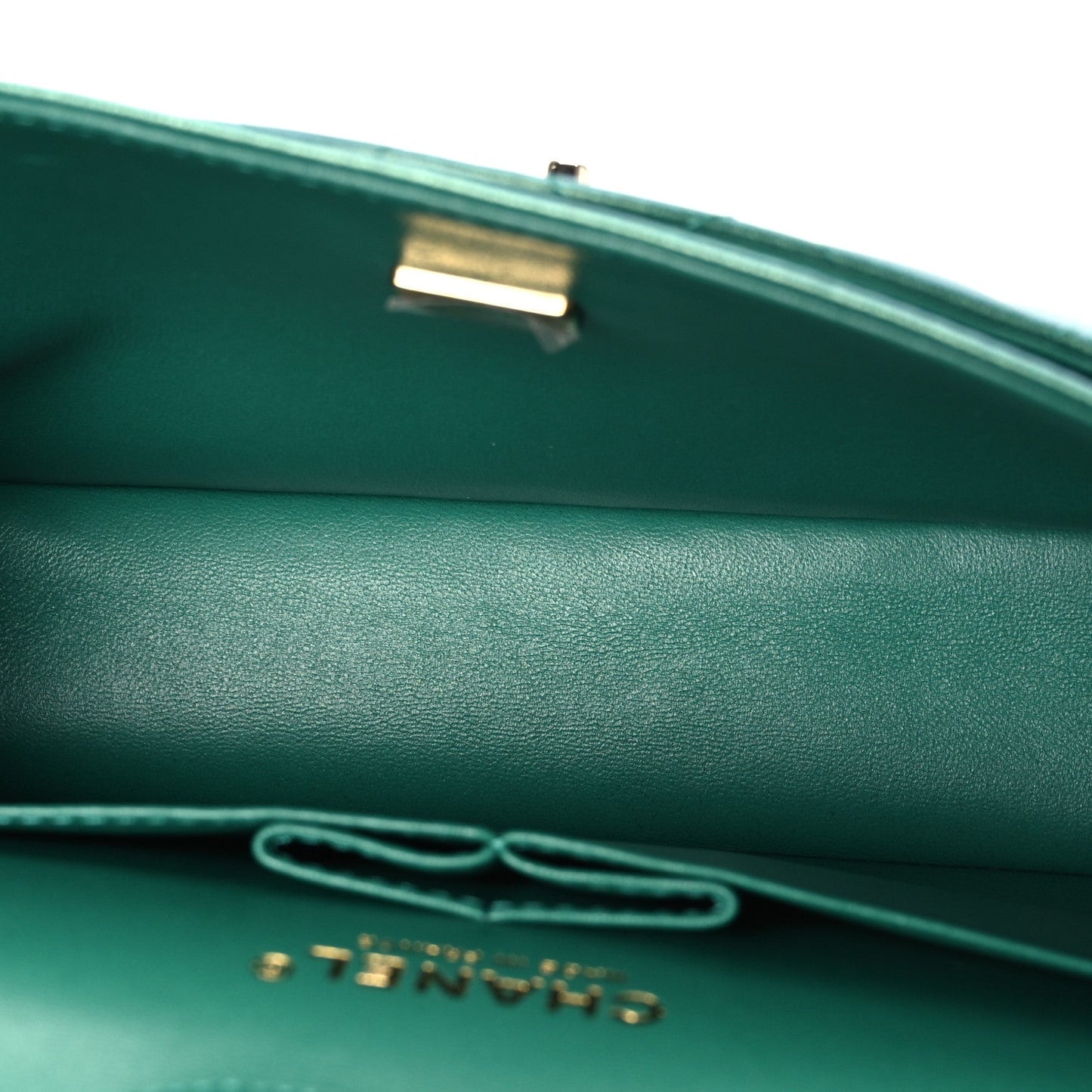 Iridescent Calfskin Quilted Medium Double Flap Green