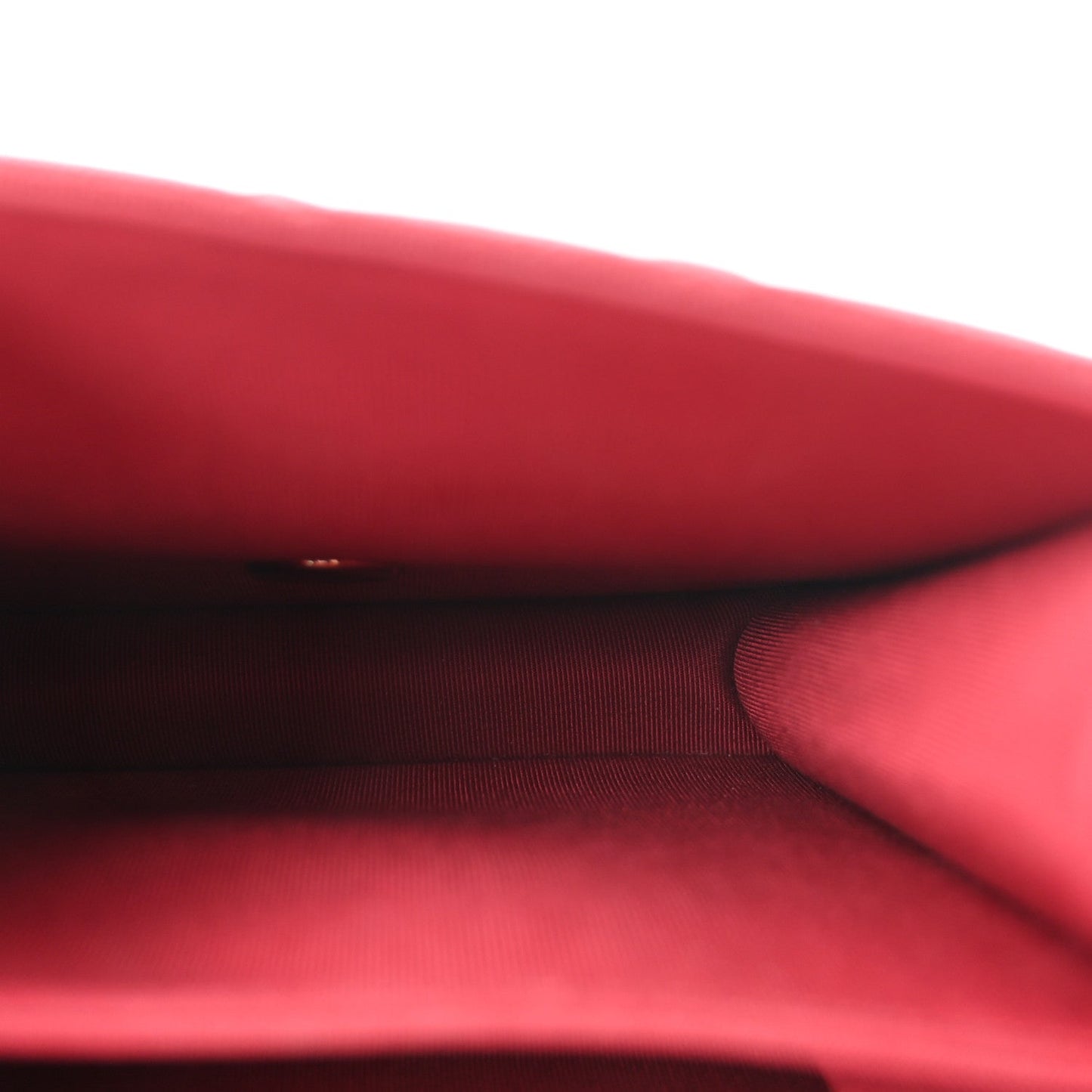 Caviar Quilted North South Boy Flap Red