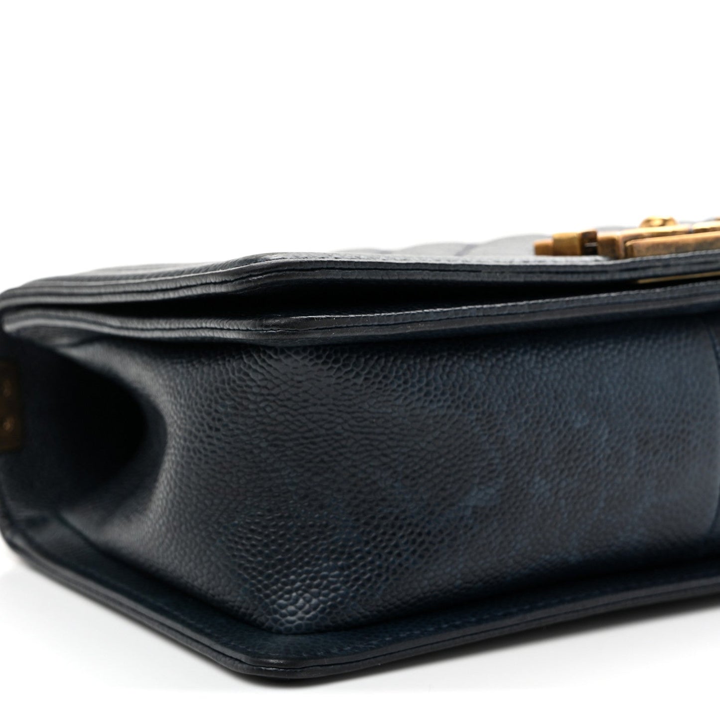 Caviar Quilted Medium Boy Flap Navy