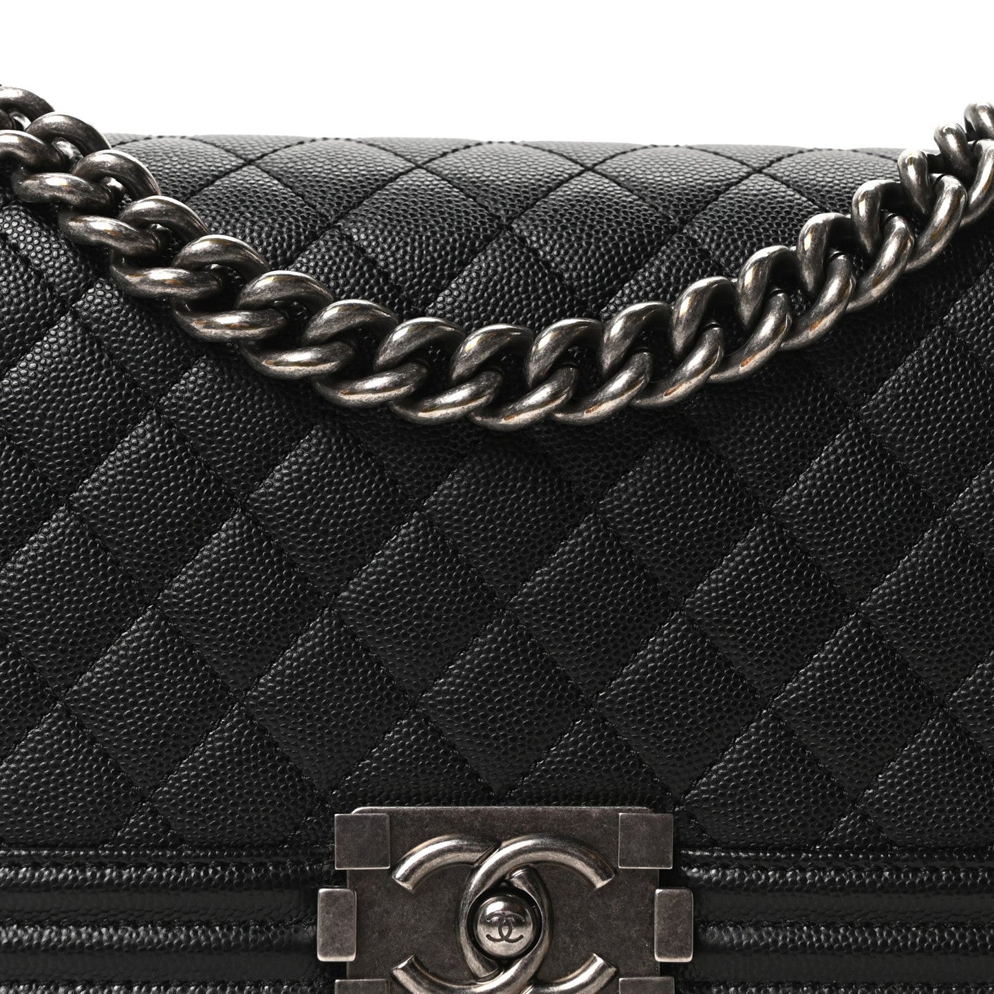 Caviar Quilted Medium Boy Flap Black