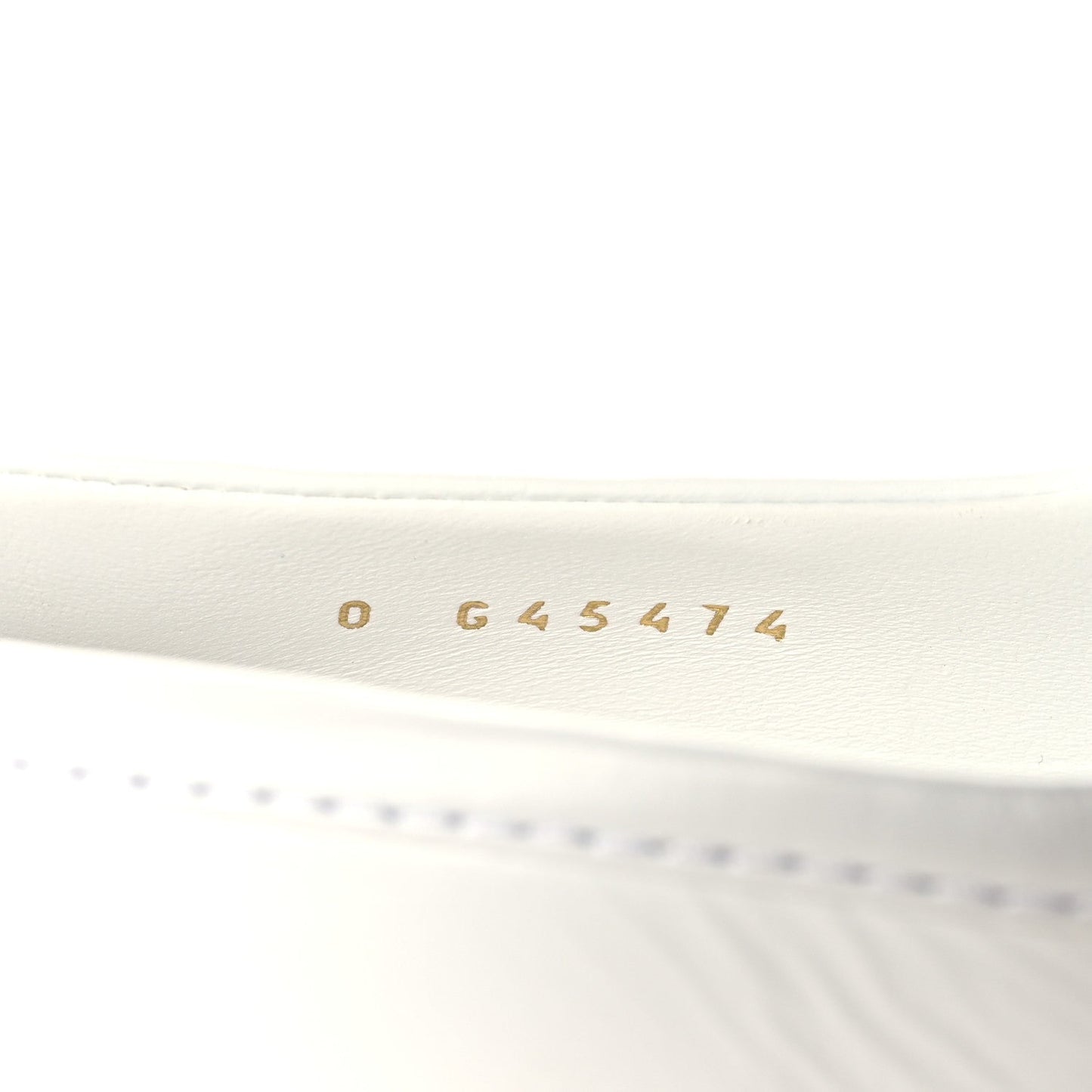 Crumpled Lambskin Quilted CC Turnlock Loafers 37 White