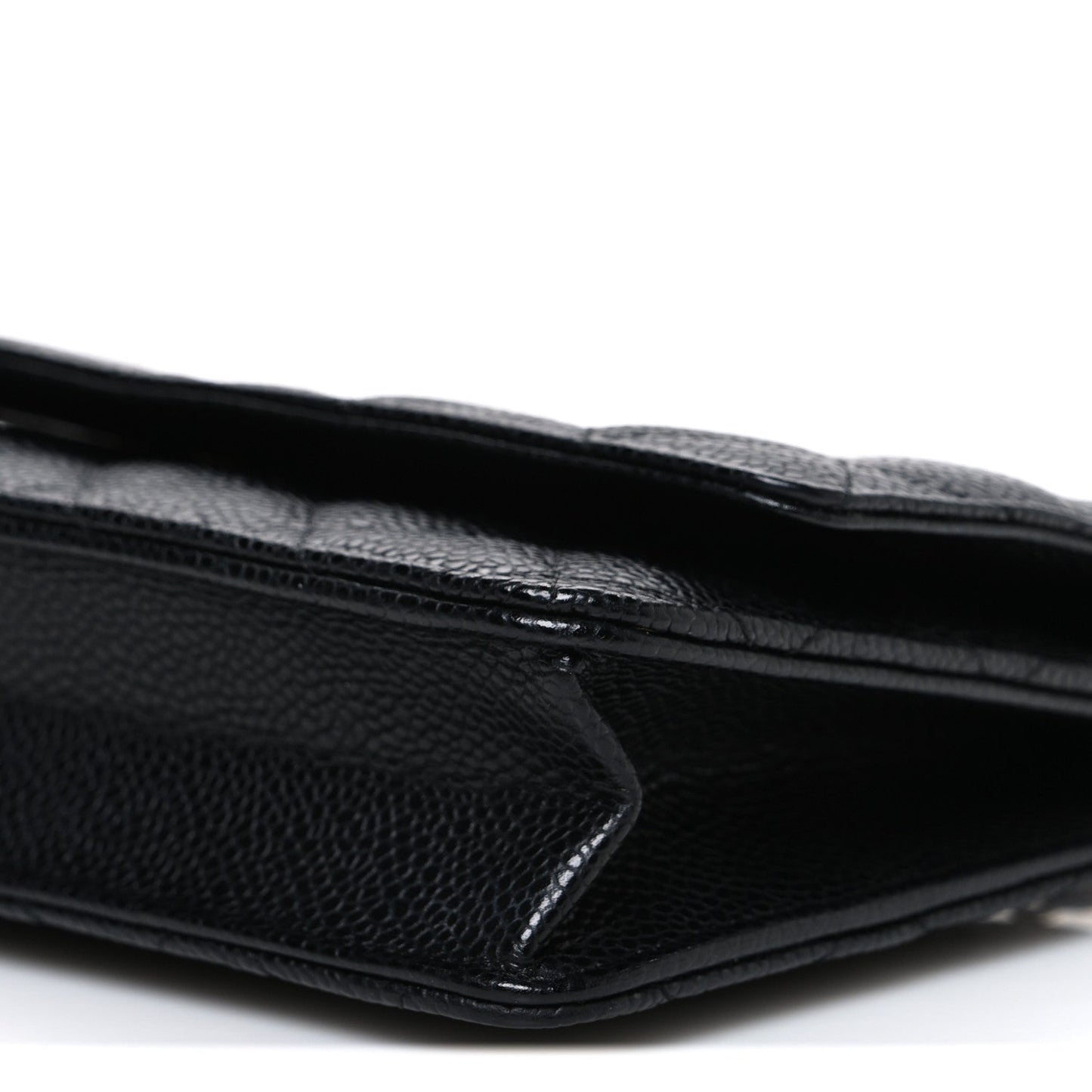Caviar Quilted Wallet on Chain WOC Black
