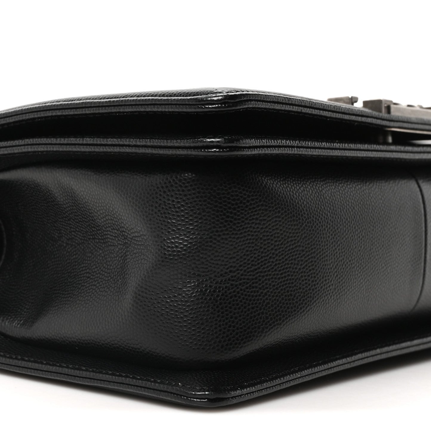 Caviar Quilted Medium Boy Flap Black