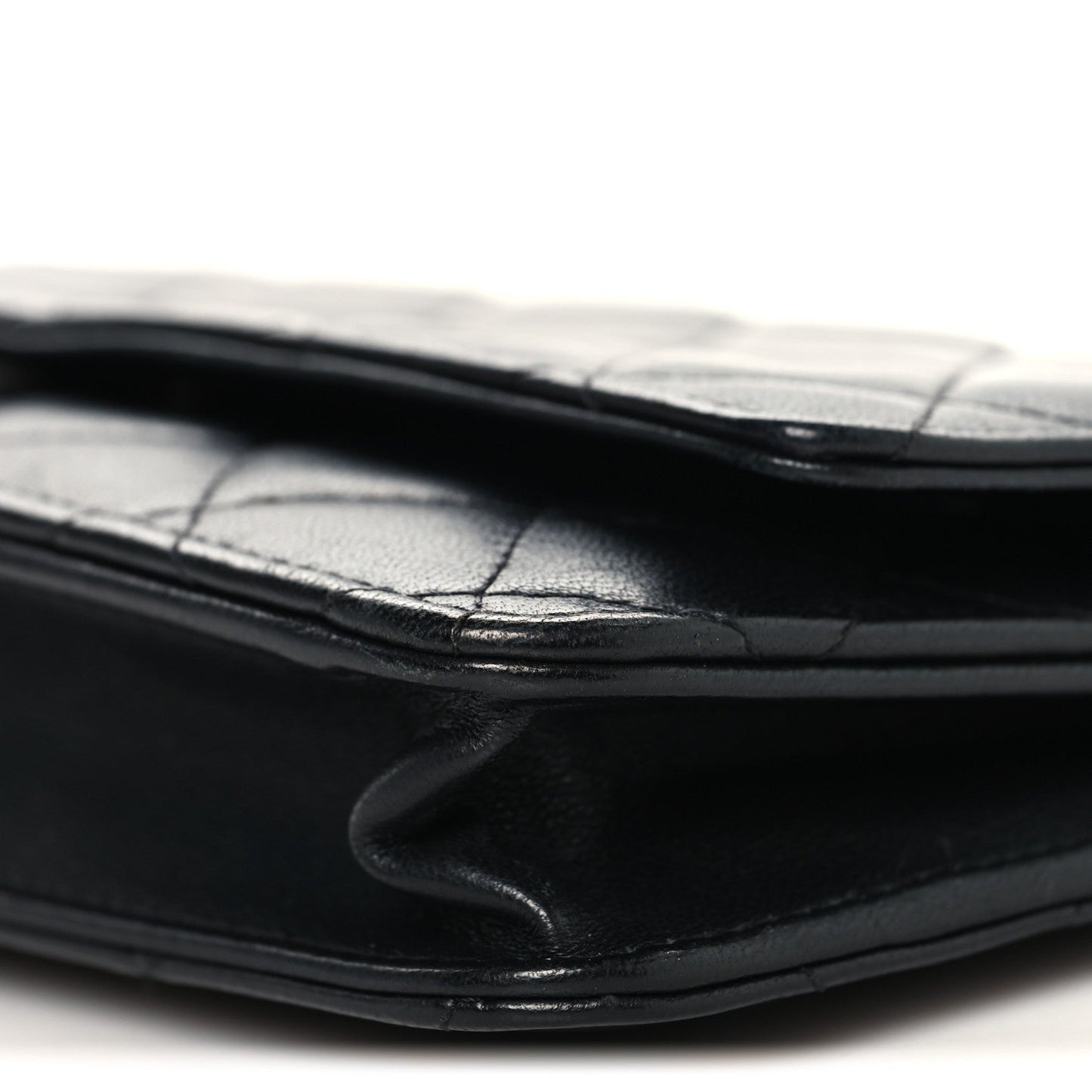 Lambskin Quilted Wallet On Chain WOC Black