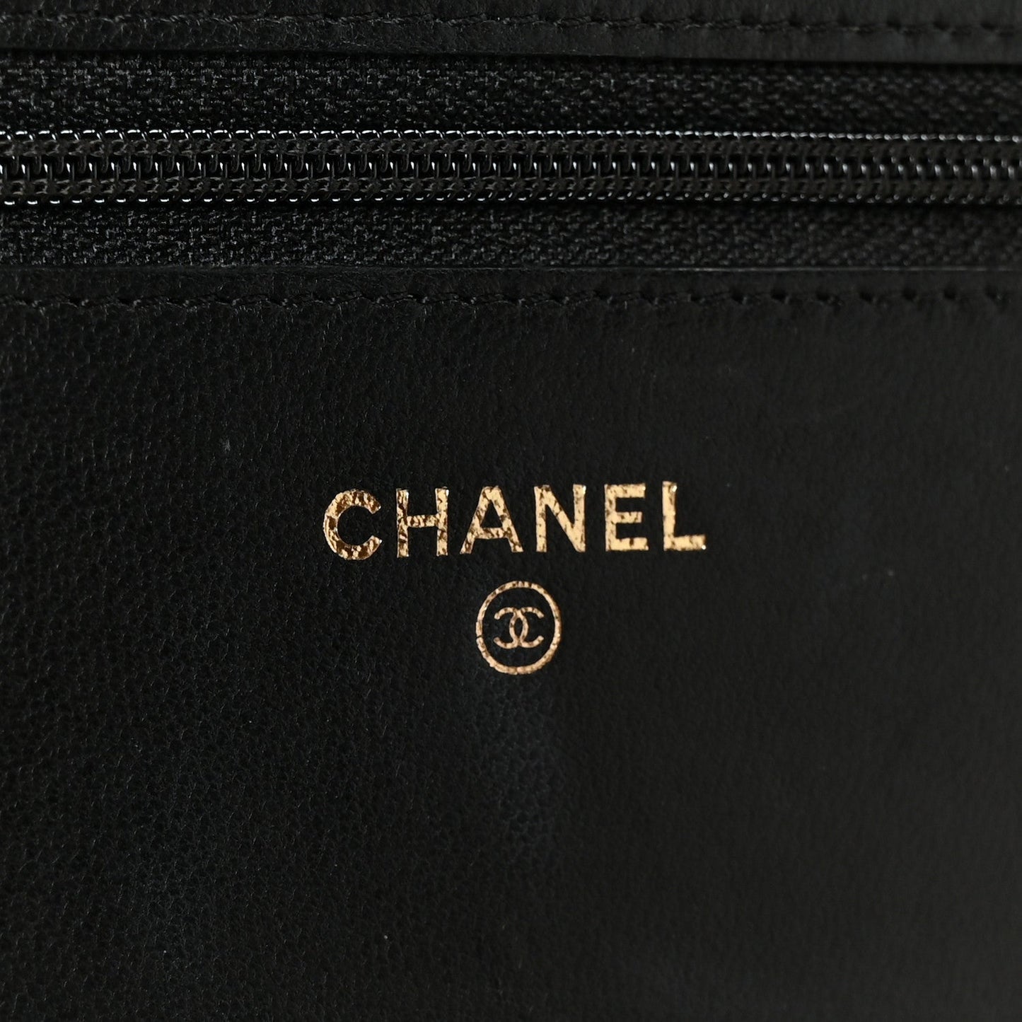 Lambskin Camellia Embossed Wallet On Chain WOC Black Gold