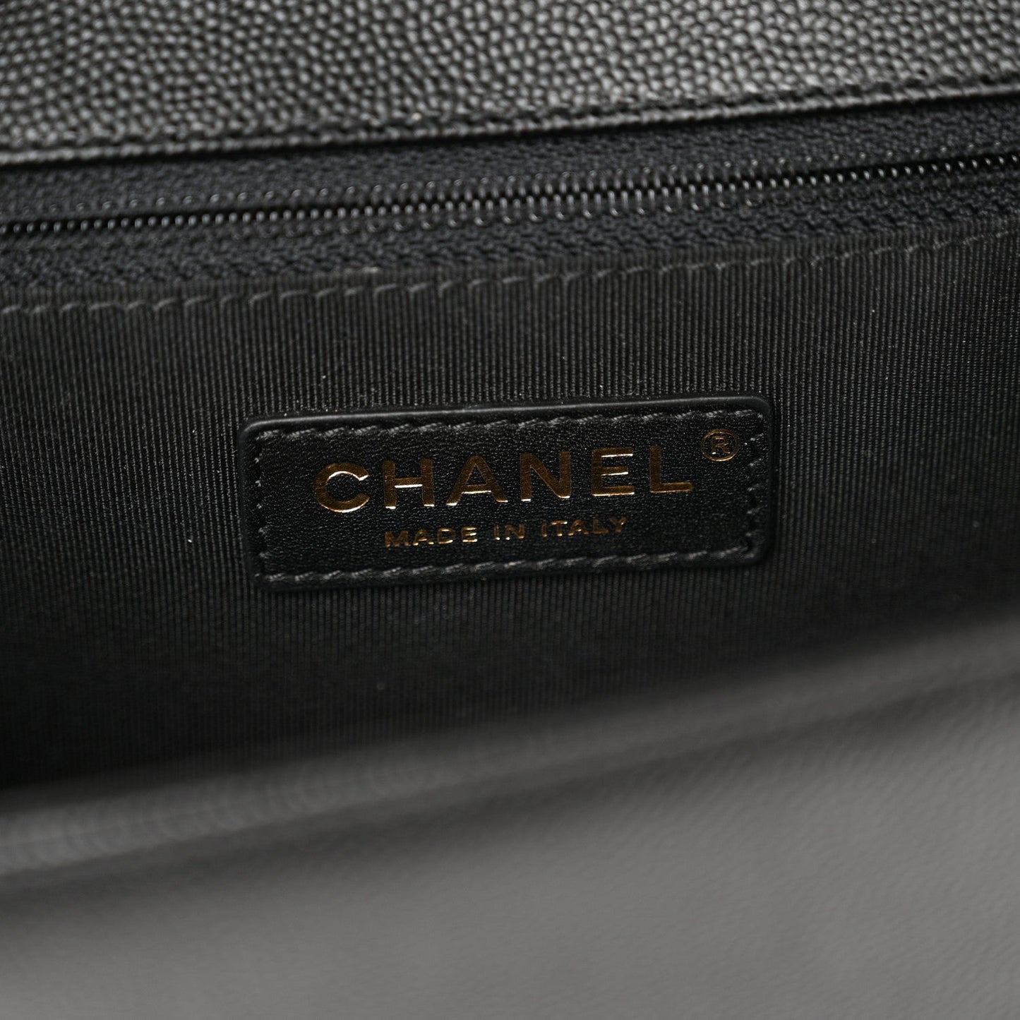 Caviar Quilted New Medium Boy Flap Black
