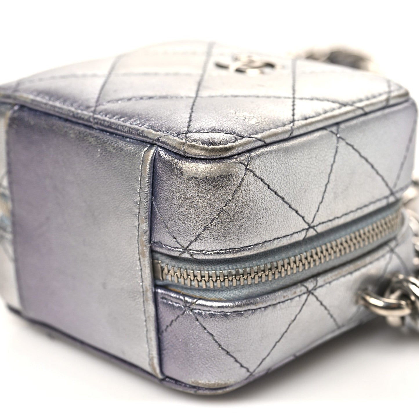 Gradient Metallic Lambskin Quilted Like A Wallet Clutch With Chain Silver Purple