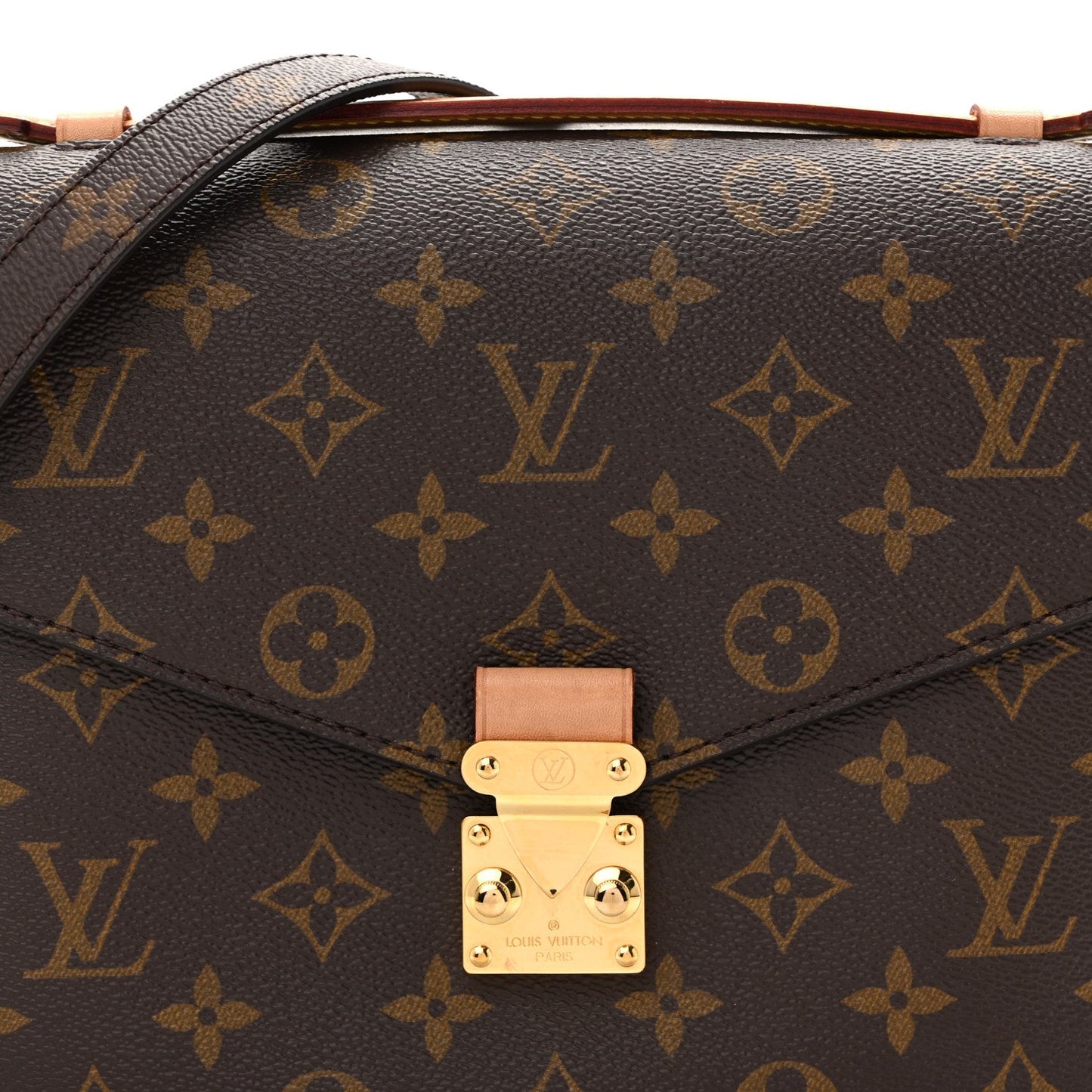 Monogram Pochette Metis