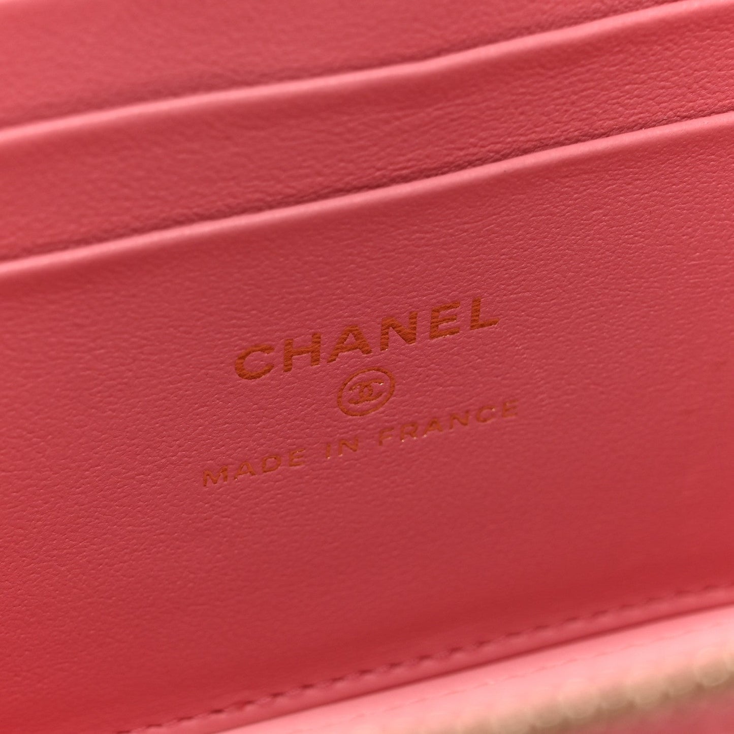 Lambskin Quilted Small Top Handle Vanity Case With Chain Pink