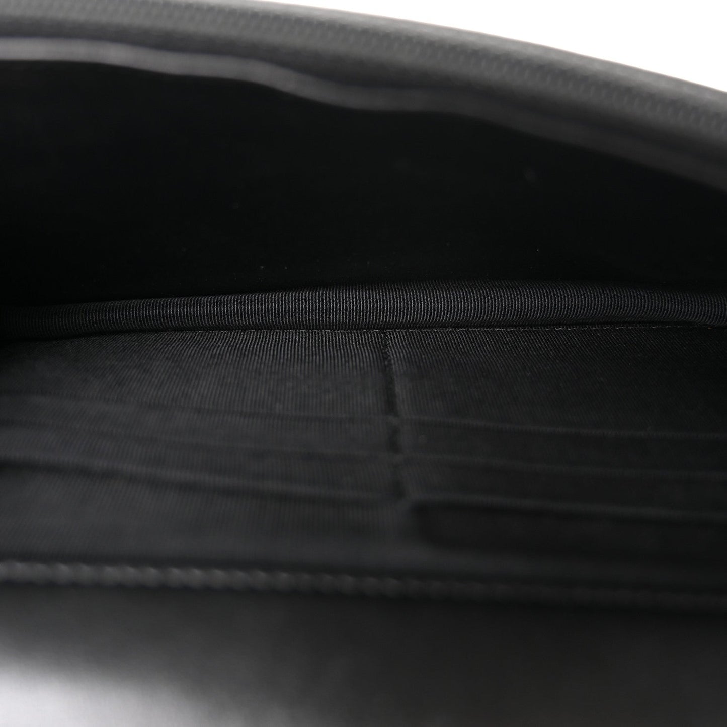 Patent Quilted Wallet On Chain WOC Black