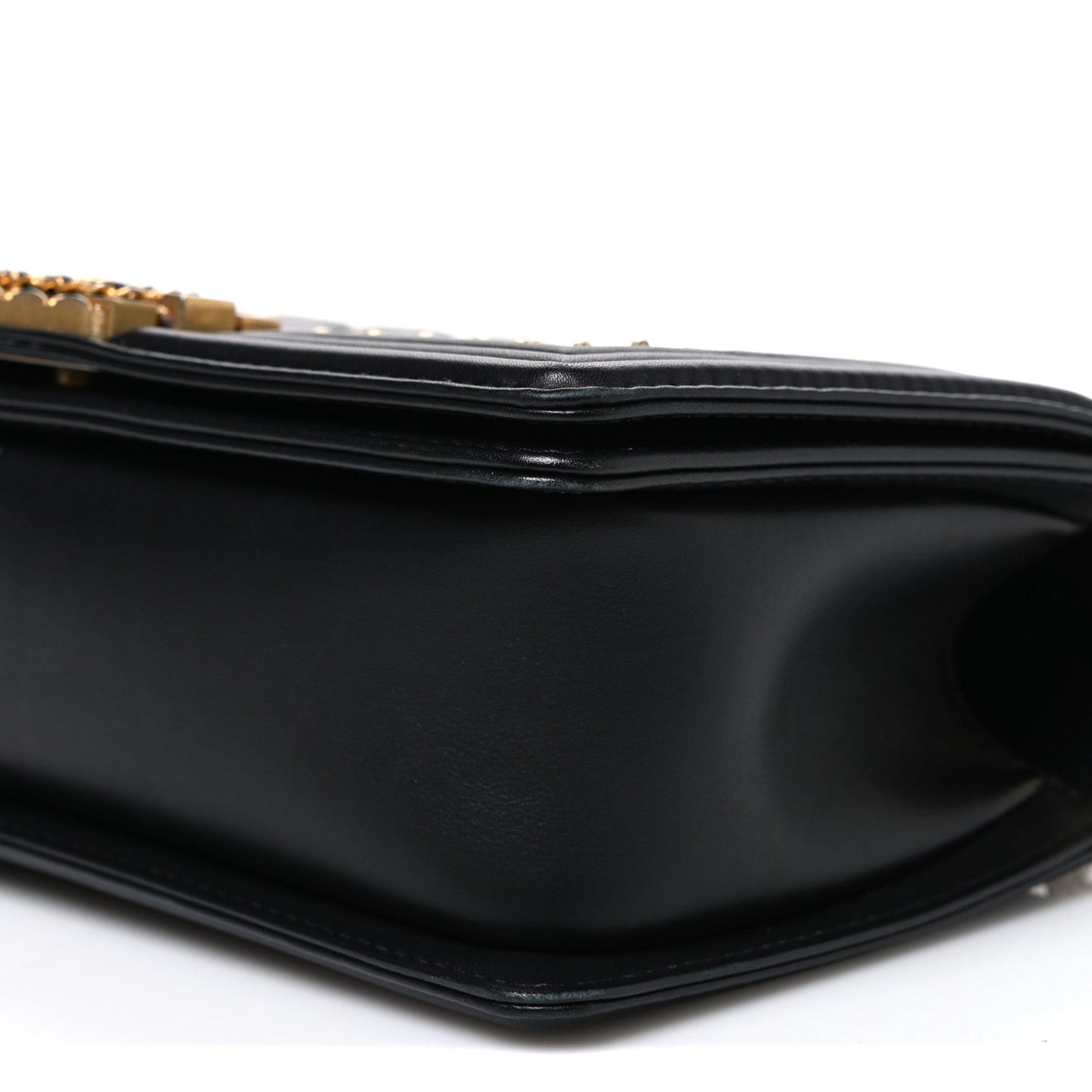 Lambskin Quilted Medium Chain Around Boy Flap Black