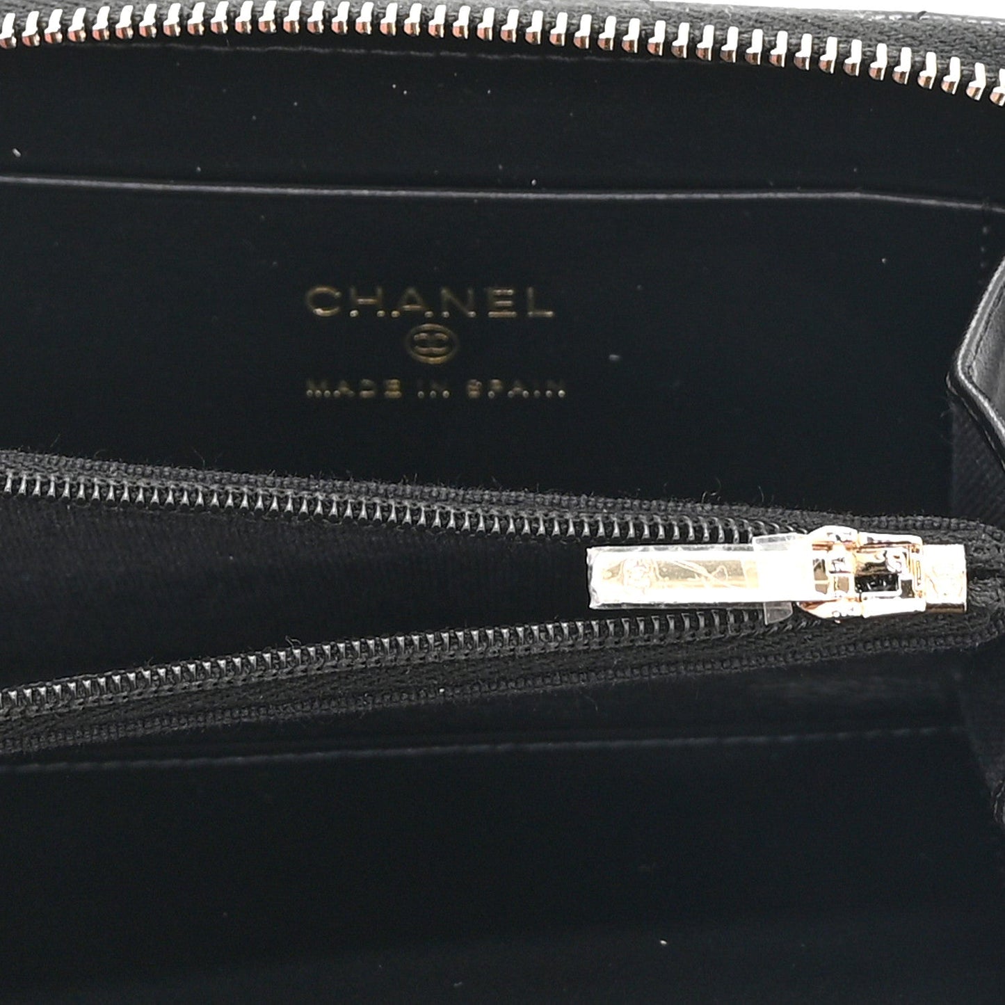 Caviar Quilted Crystal Zip Around Coin Purse Wallet Black