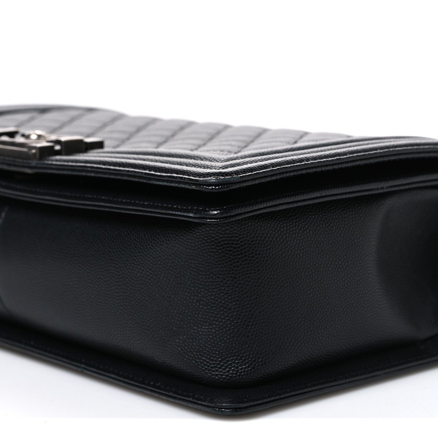 Caviar Quilted New Medium Boy Flap Black