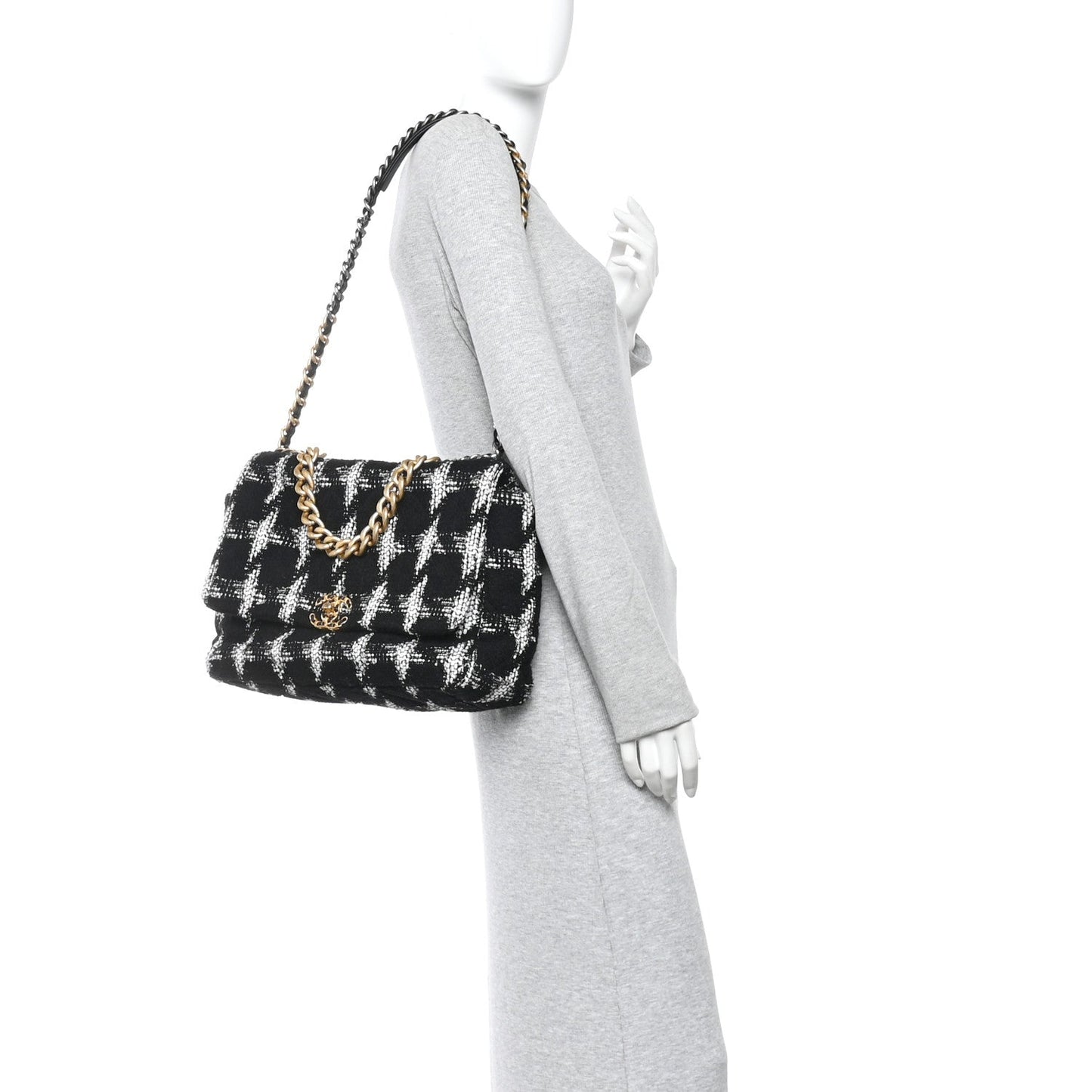 Tweed Quilted Maxi Chanel 19 Flap Black White