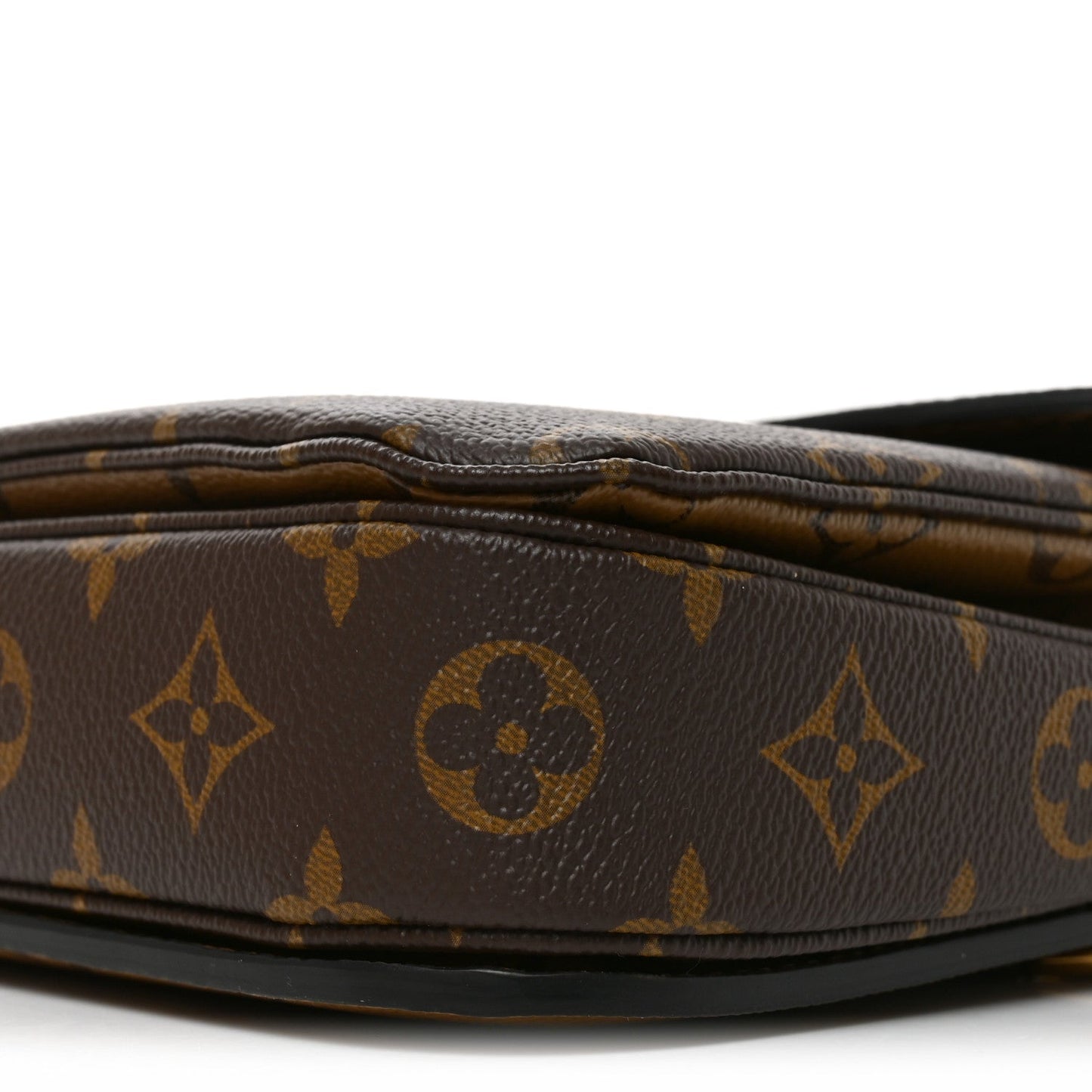Reverse Monogram Pochette Metis