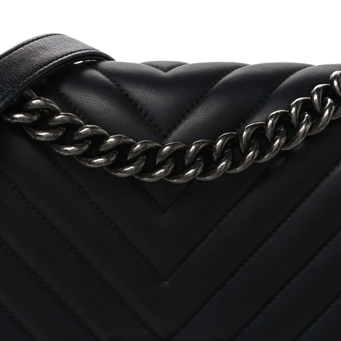 Calfskin Chevron Quilted Medium Boy Flap Black