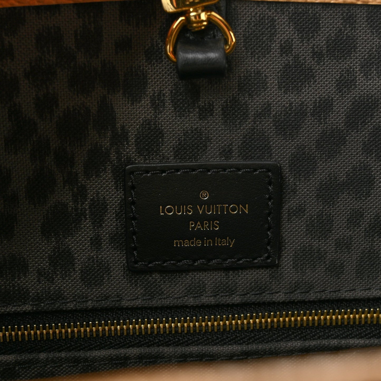Monogram Giant Wild At Heart Onthego GM Arizona