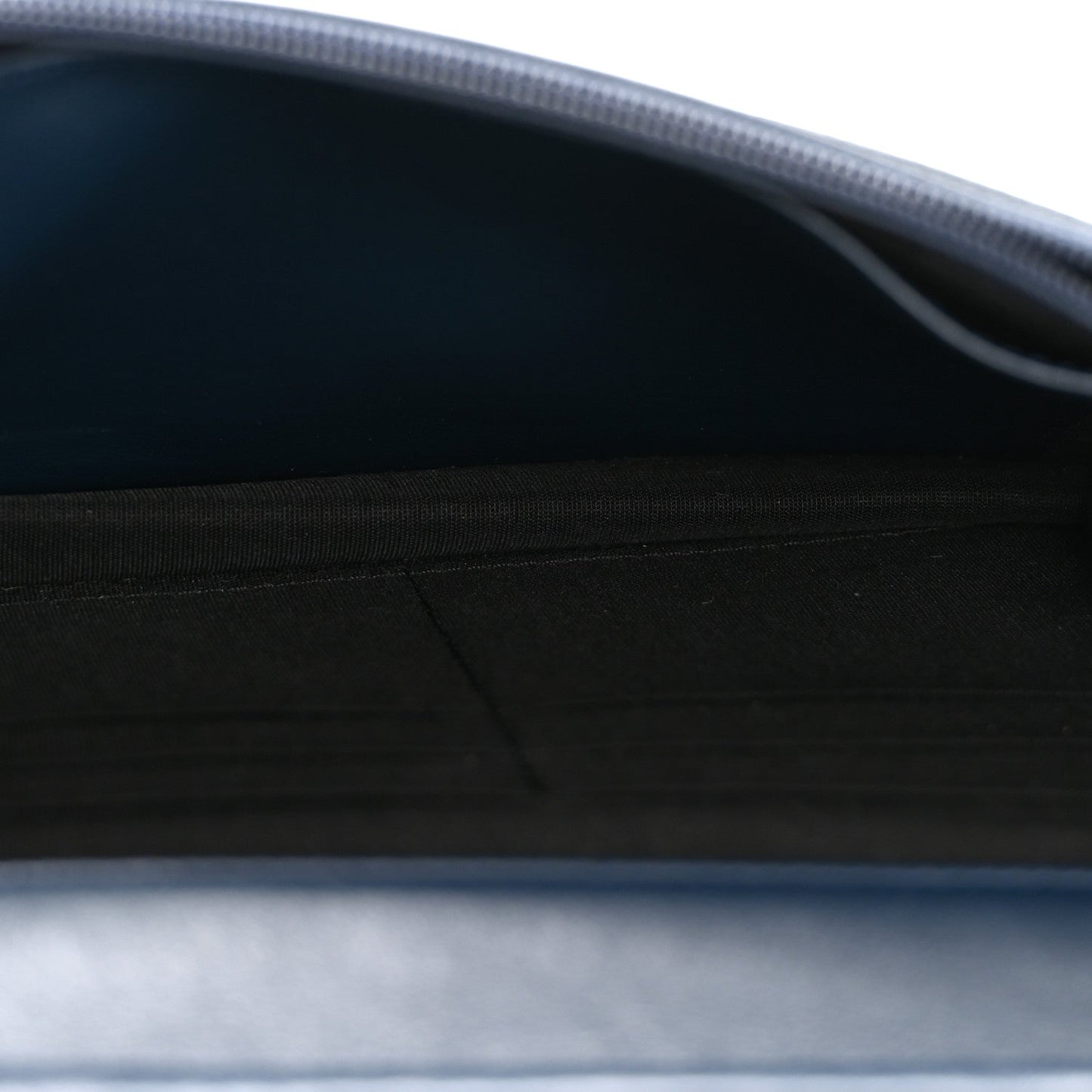 Caviar Timeless CC Wallet on Chain WOC Navy Blue