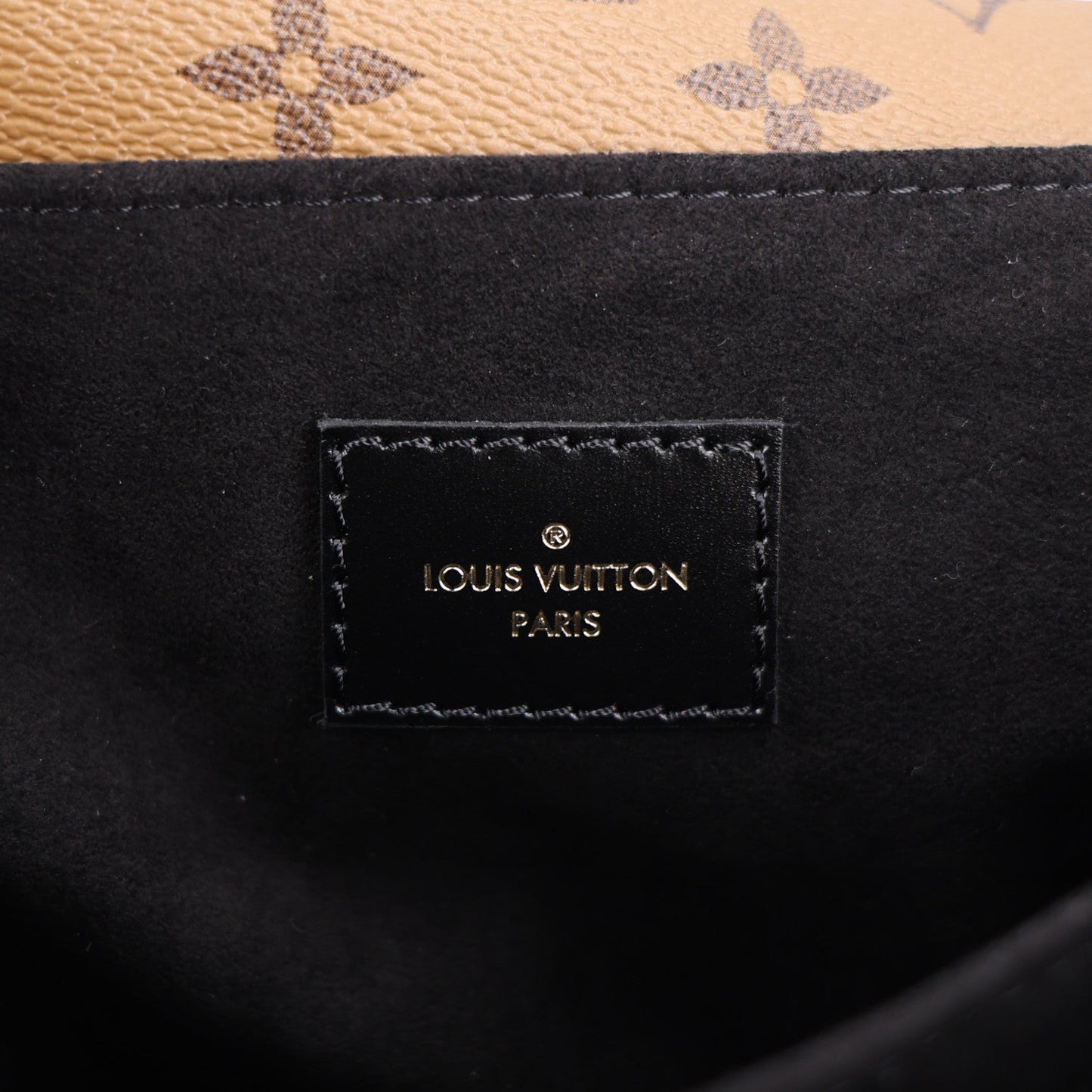 Reverse Monogram Pochette Metis