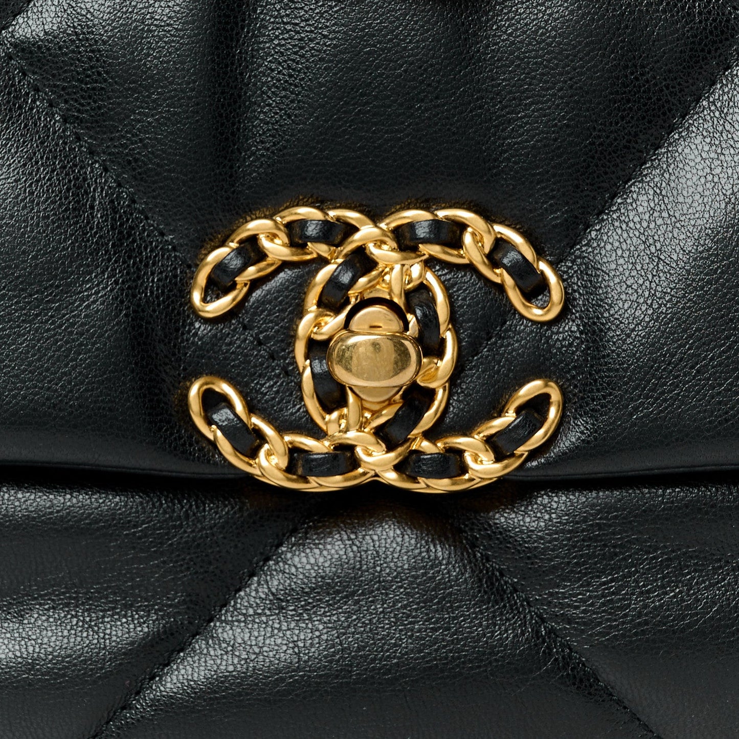 Goatskin Quilted Medium Chanel 19 Flap Black
