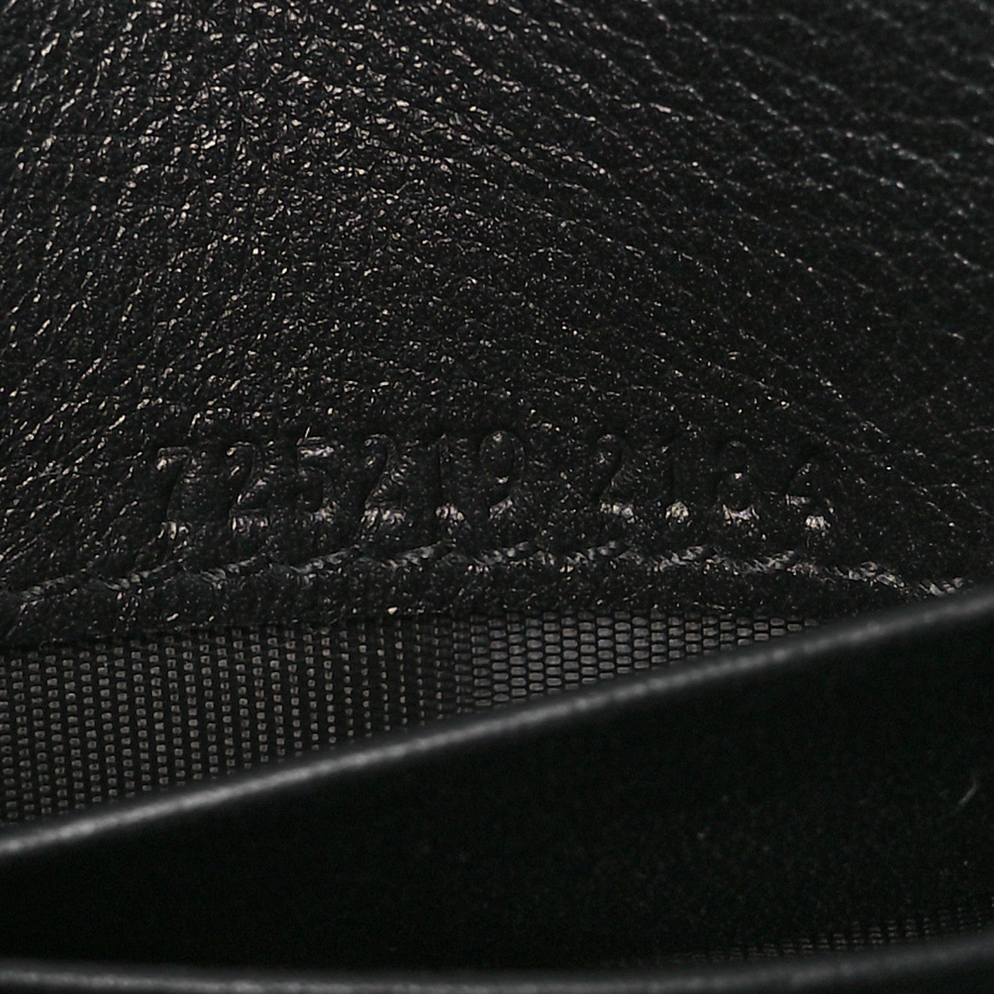 Roxy Calfskin Medium Blondie Chain Wallet Black