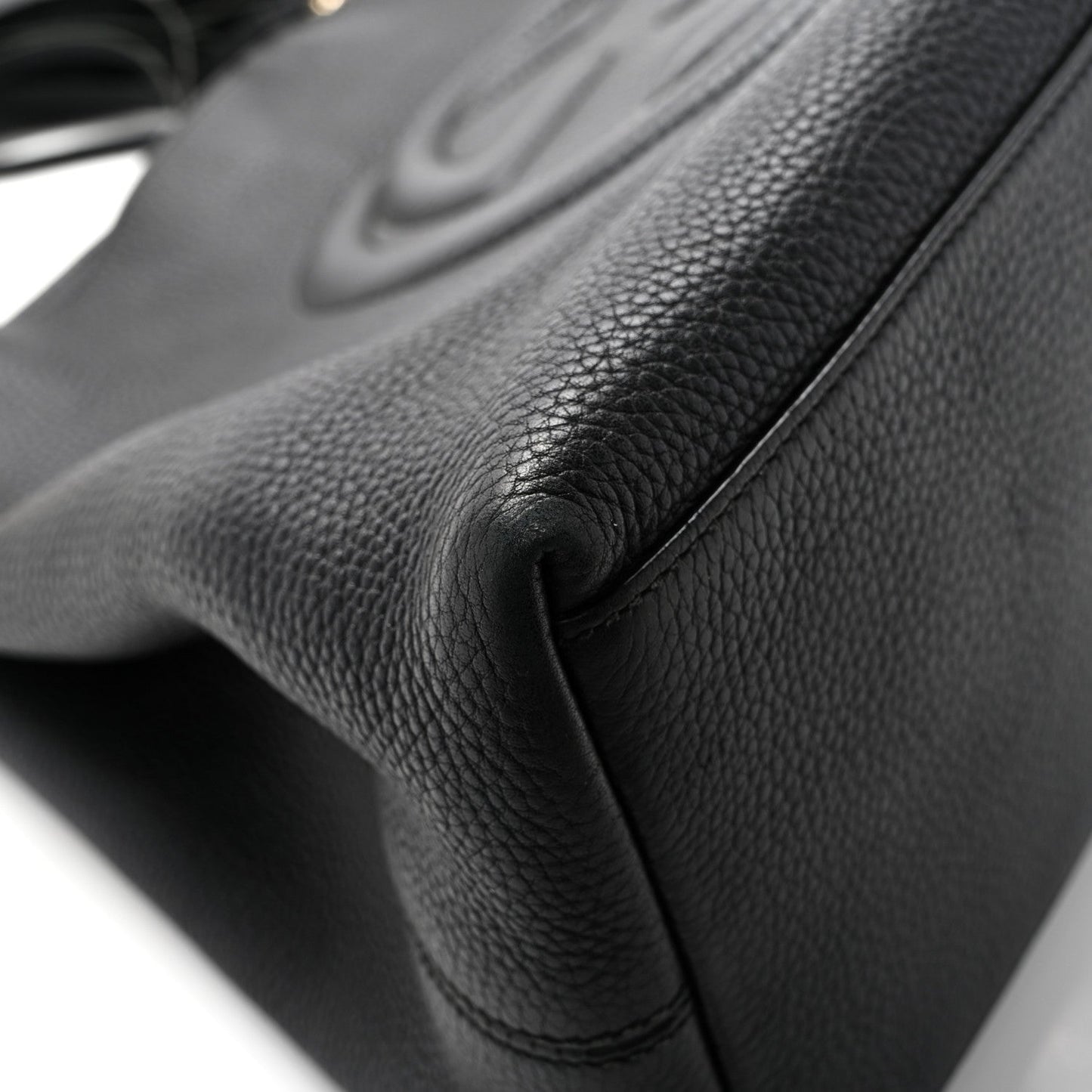 Pebbled Calfskin Medium Soho Chain Shoulder Bag Black