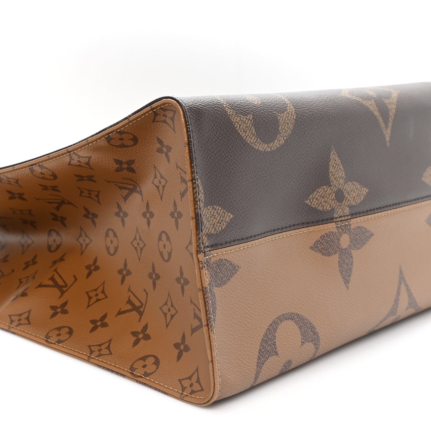 Reverse Monogram Giant Onthego GM