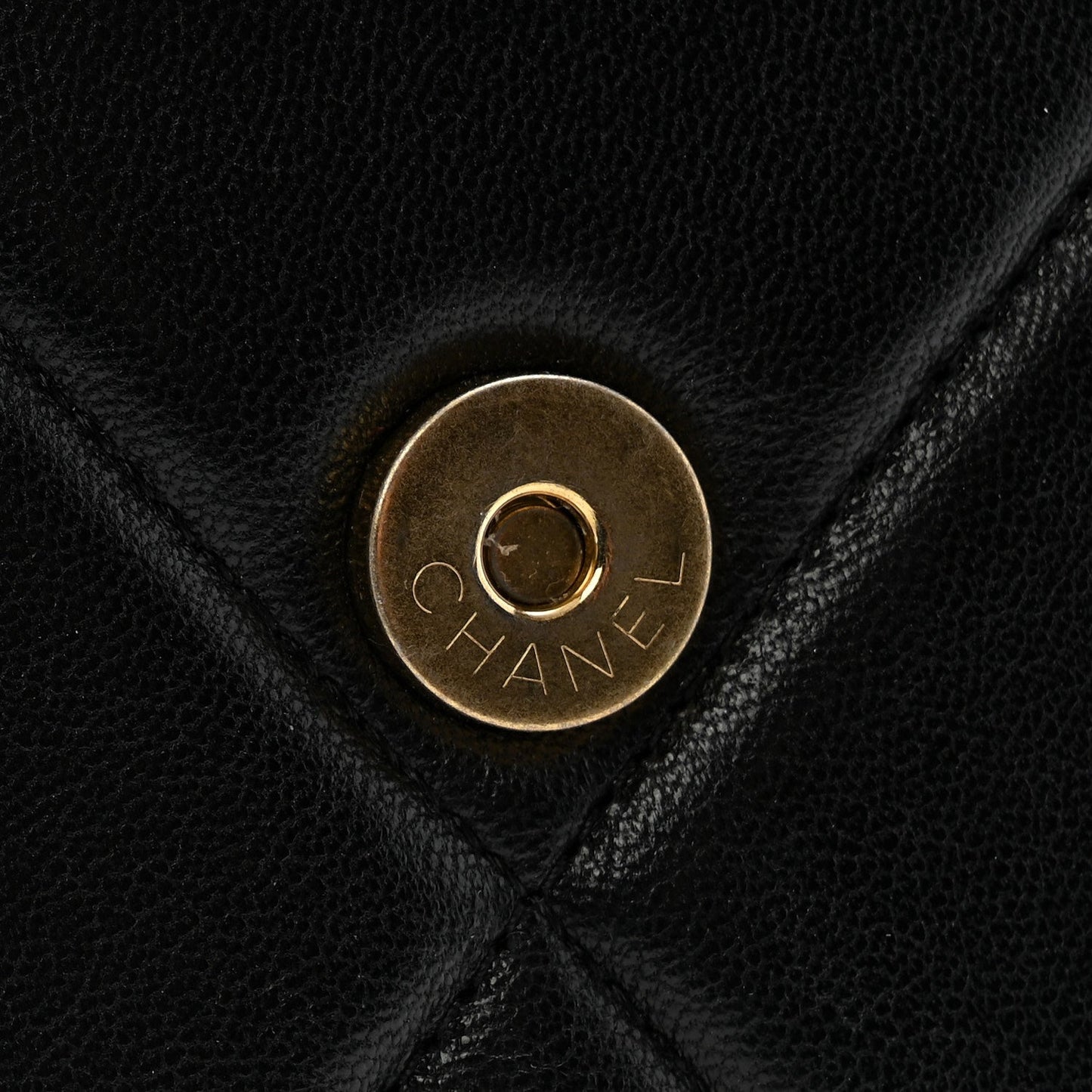 Lambskin Quilted Chanel 19 Wallet On Chain WOC Black