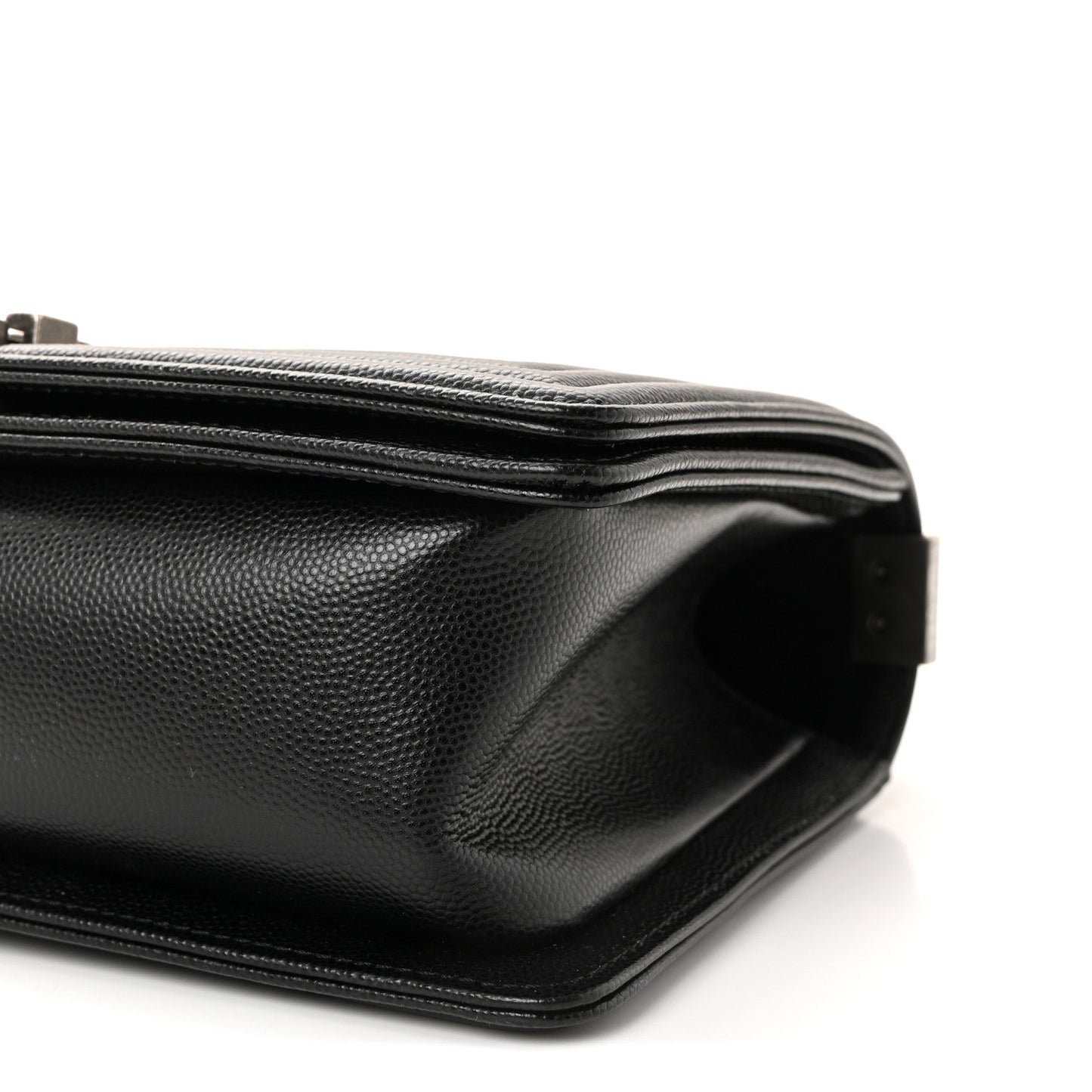 Caviar Quilted Medium Boy Flap Black