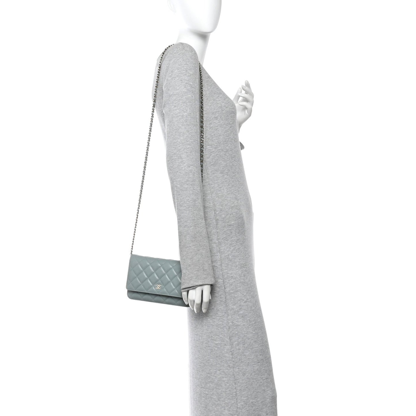 Caviar Quilted Wallet on Chain WOC Light Blue