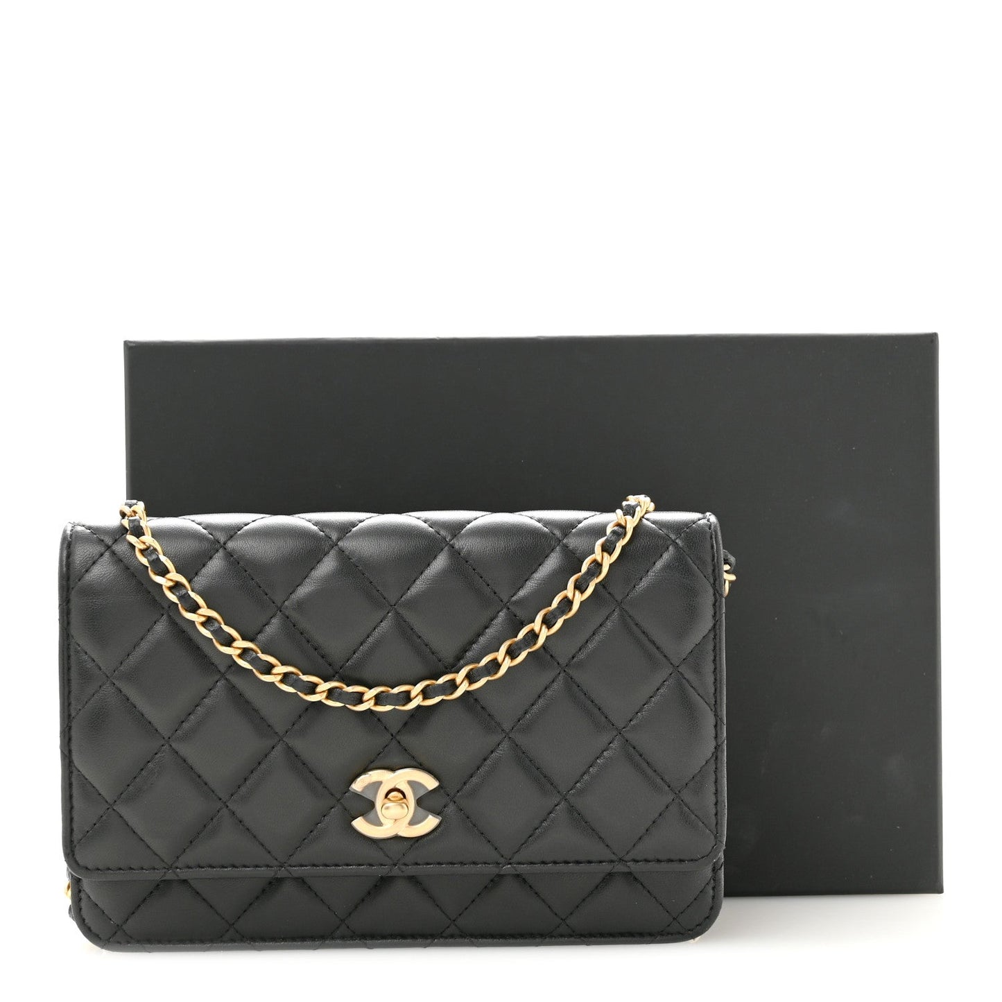 Lambskin Quilted CC Pearl Crush Wallet on Chain WOC Black