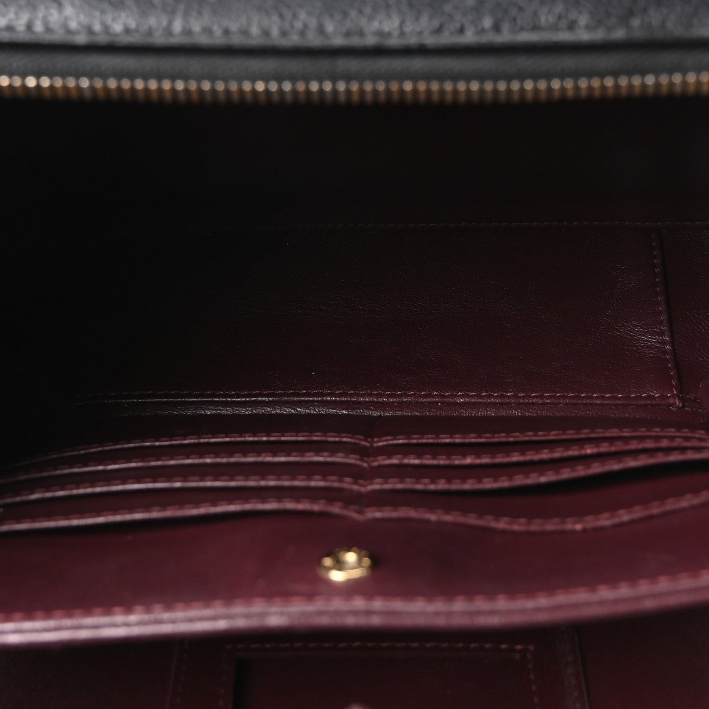 Caviar Quilted Large CC Filigree Vanity Case Black