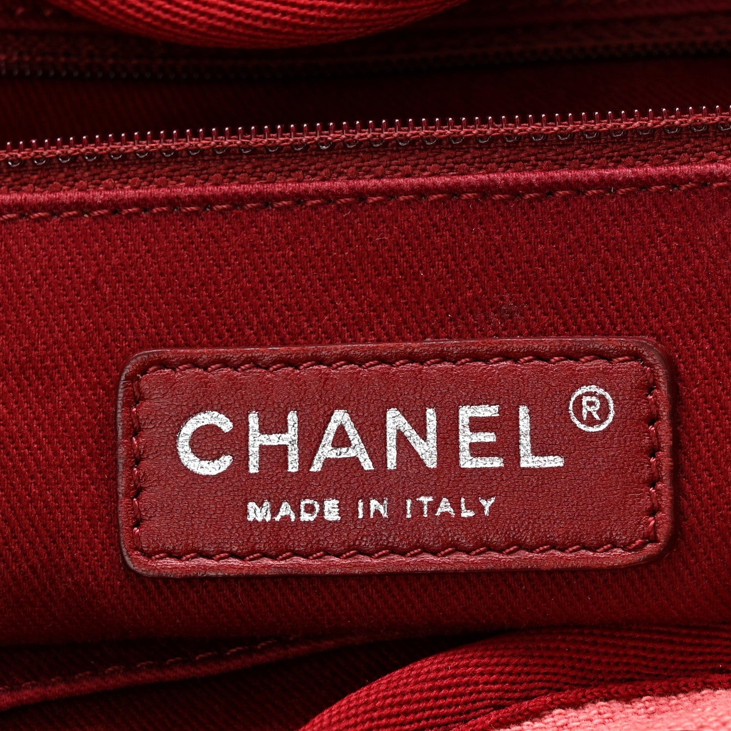 Canvas Medium Deauville Tote Red