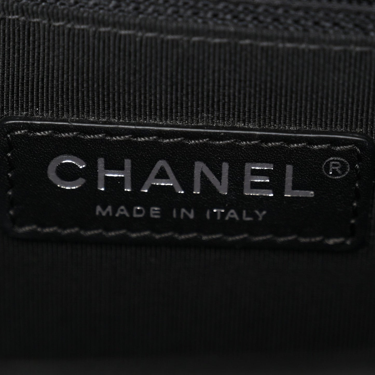 Caviar Quilted New Medium Boy Flap Black