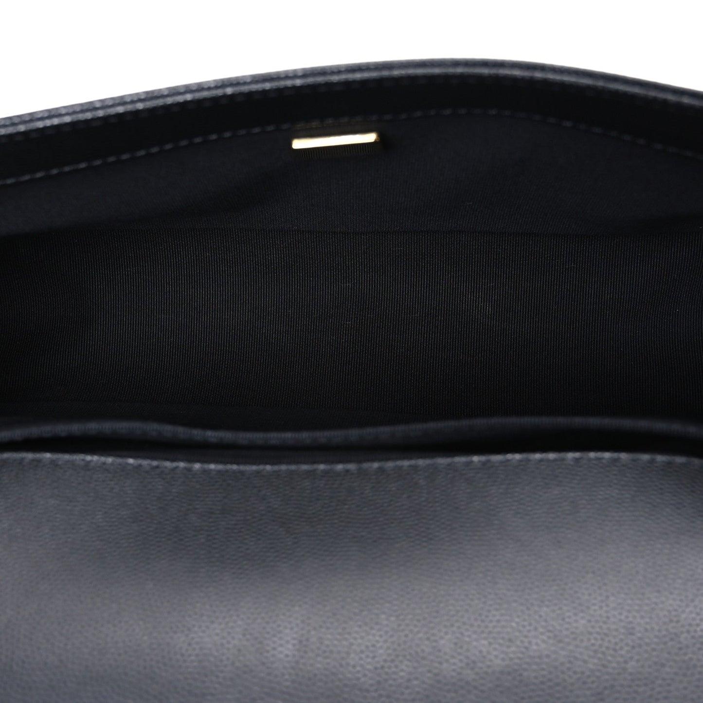 Caviar Quilted Medium Boy Flap Black