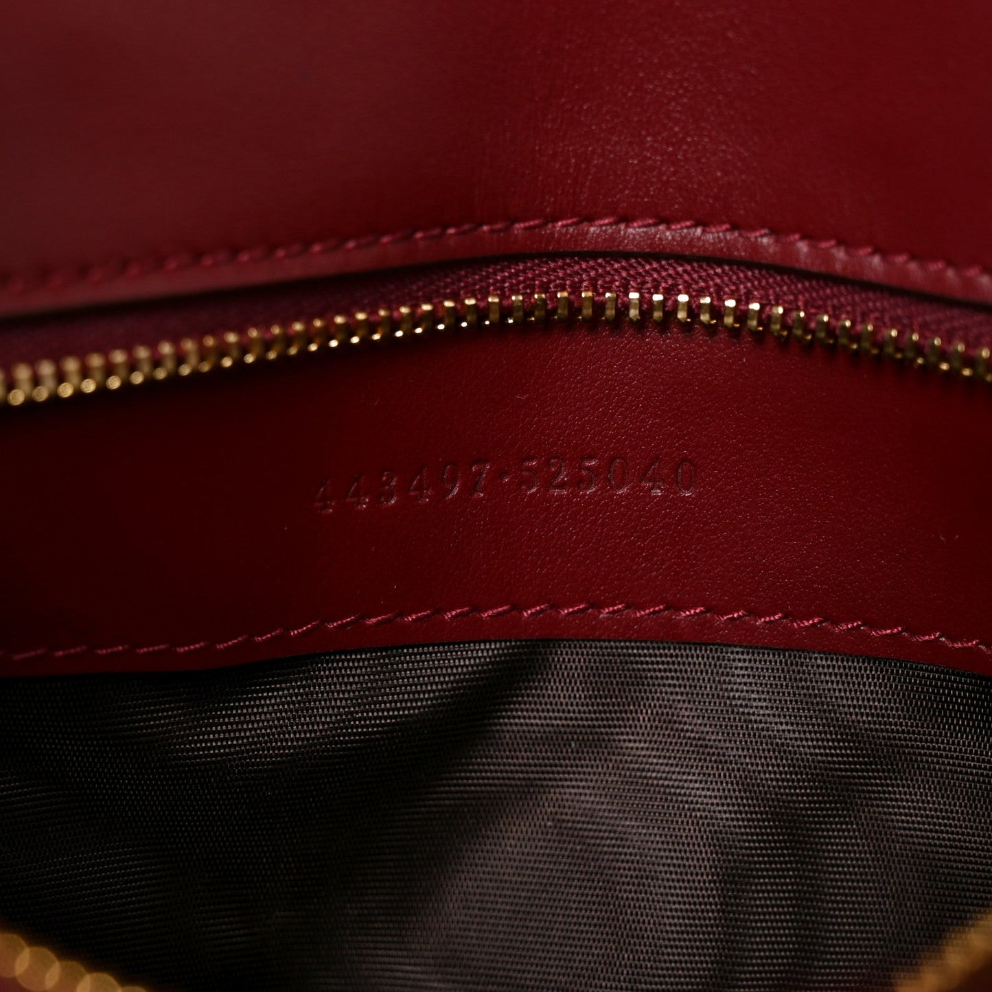Calfskin Matelasse Small GG Marmont Shoulder Bag Rosso Ancora Red