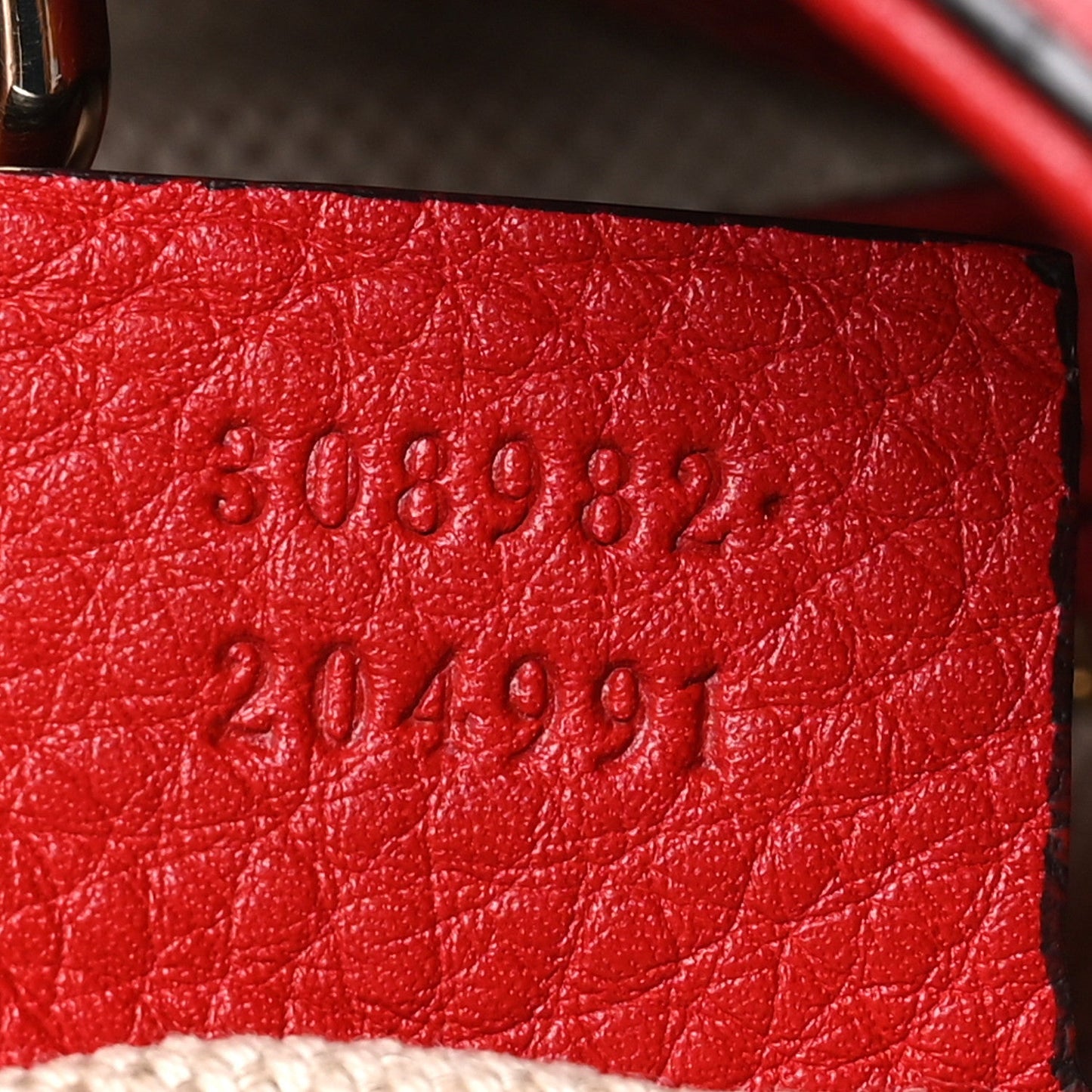 Pebbled Calfskin Medium Soho Chain Shoulder Bag Tabasco Red