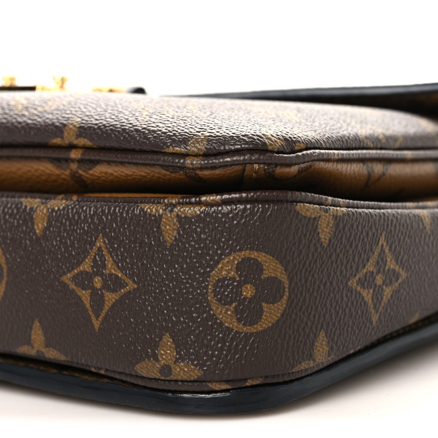 Reverse Monogram Pochette Metis