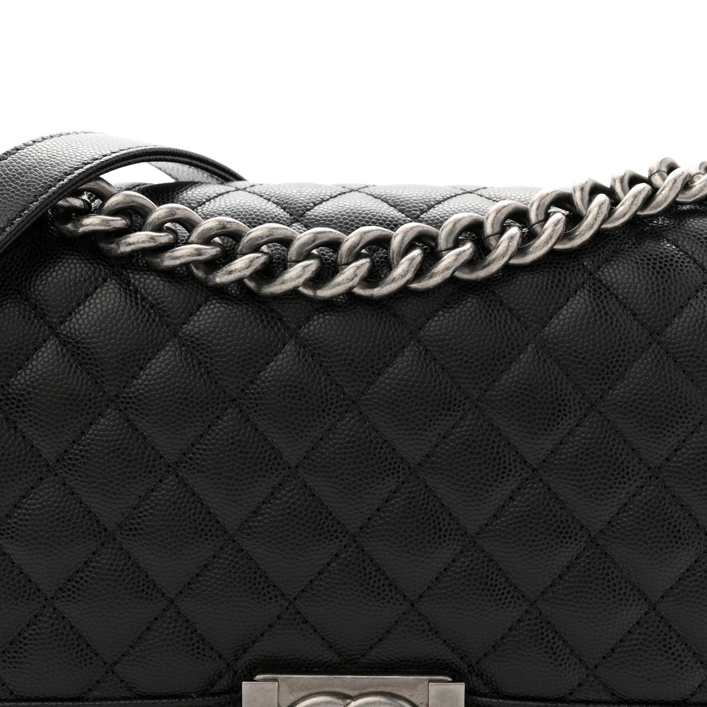 Caviar Quilted Medium Boy Flap Black