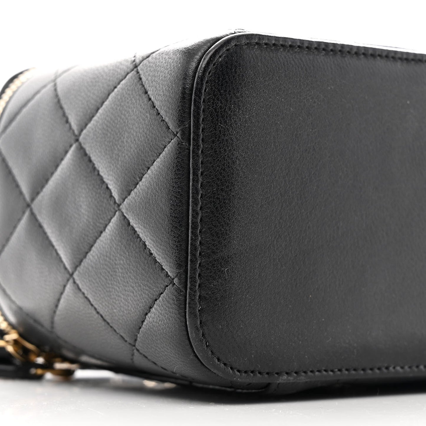 Goatskin Quilted Punk Essentials Vanity Case With Chain Black