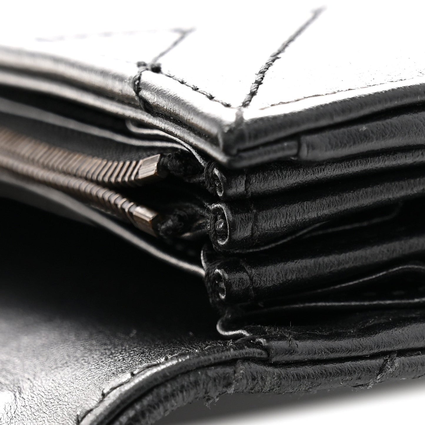 Calfskin Matelasse GG Marmont Chain Wallet Black