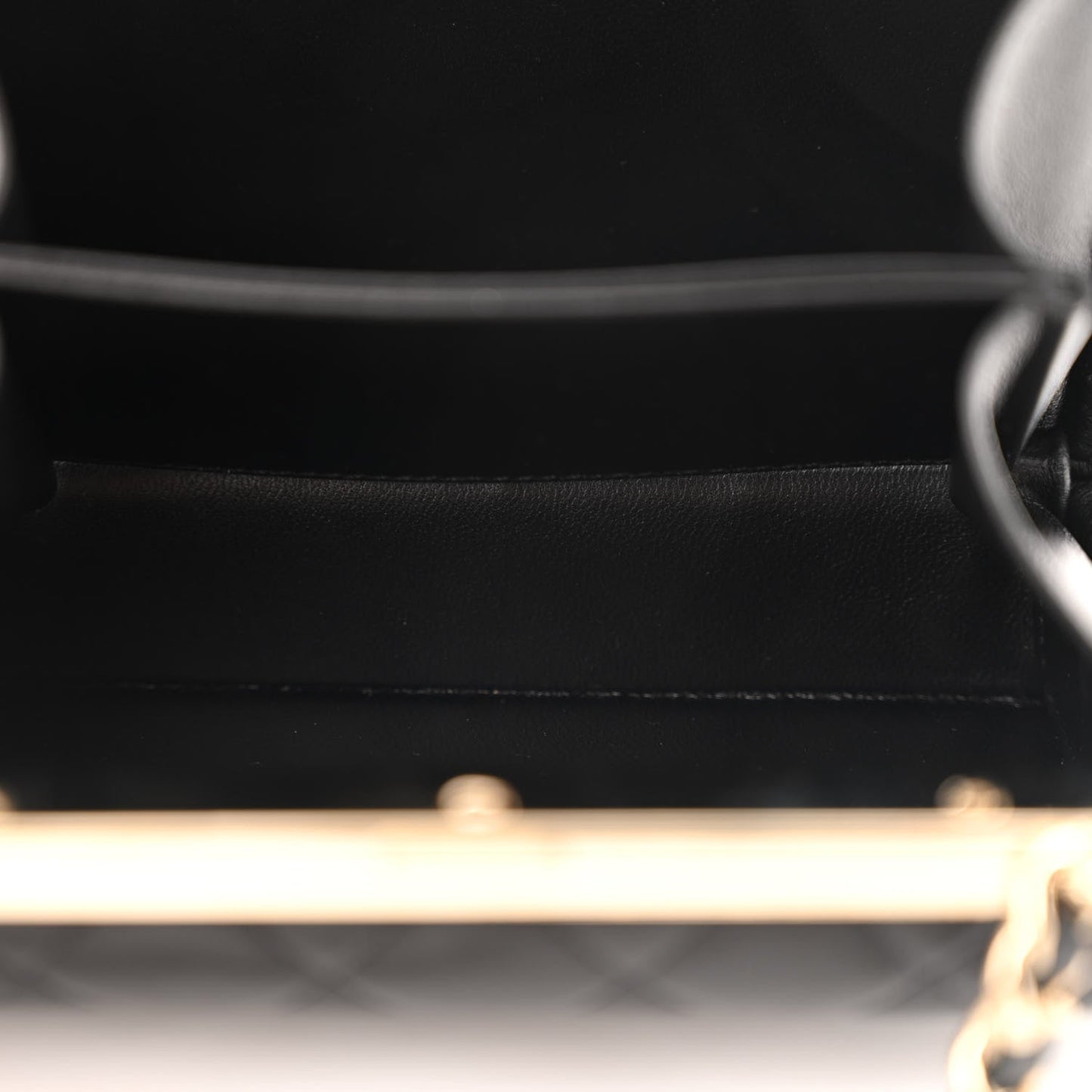 Lambskin Quilted Pearl CC Vanity Case Black